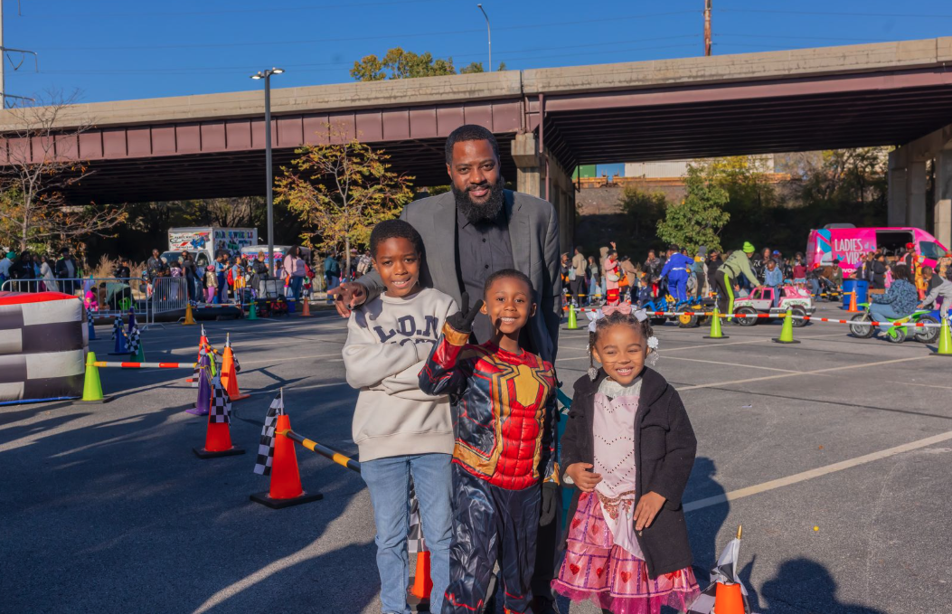 new-life-southeast-trunk-or-treat-family-photo-spiderman-costume.png