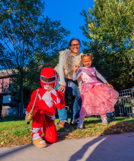 new-life-southeast-trunk-or-treat-mom-kids-costumes-yard.png