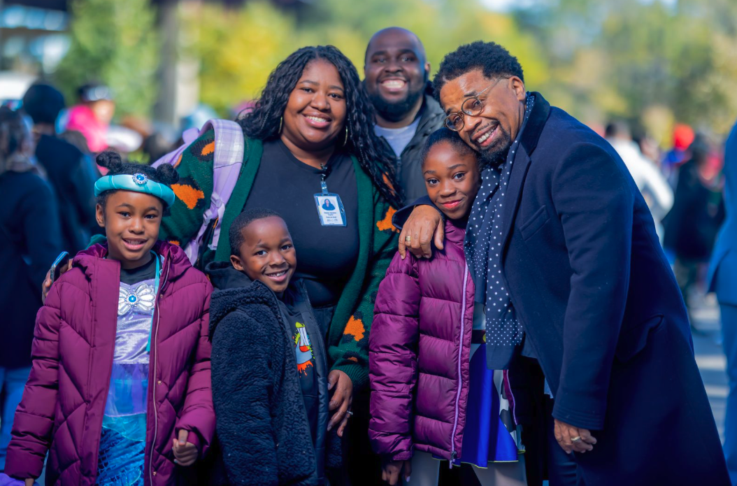 new-life-southeast-trunk-or-treat-family-group-photo.png