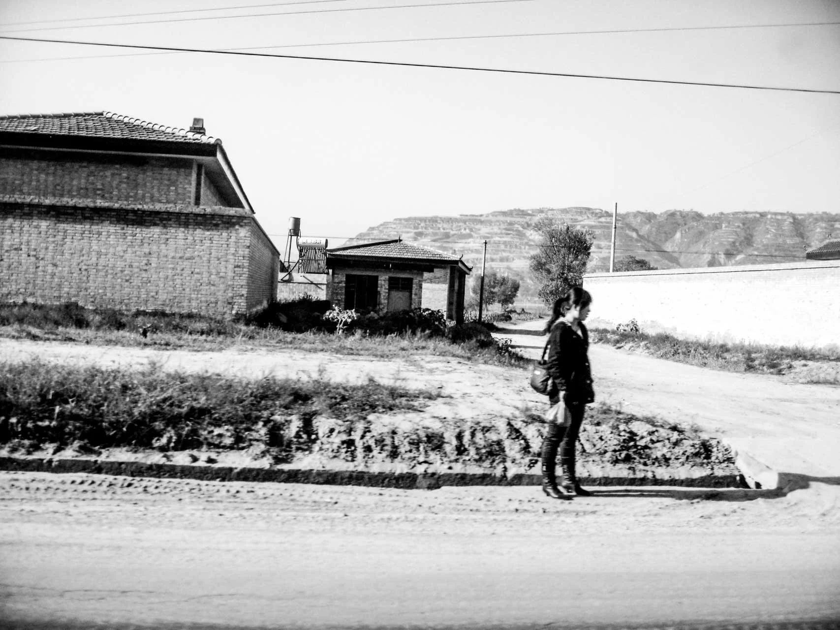 going_into_town_gansu_province_IMG_7516.jpg