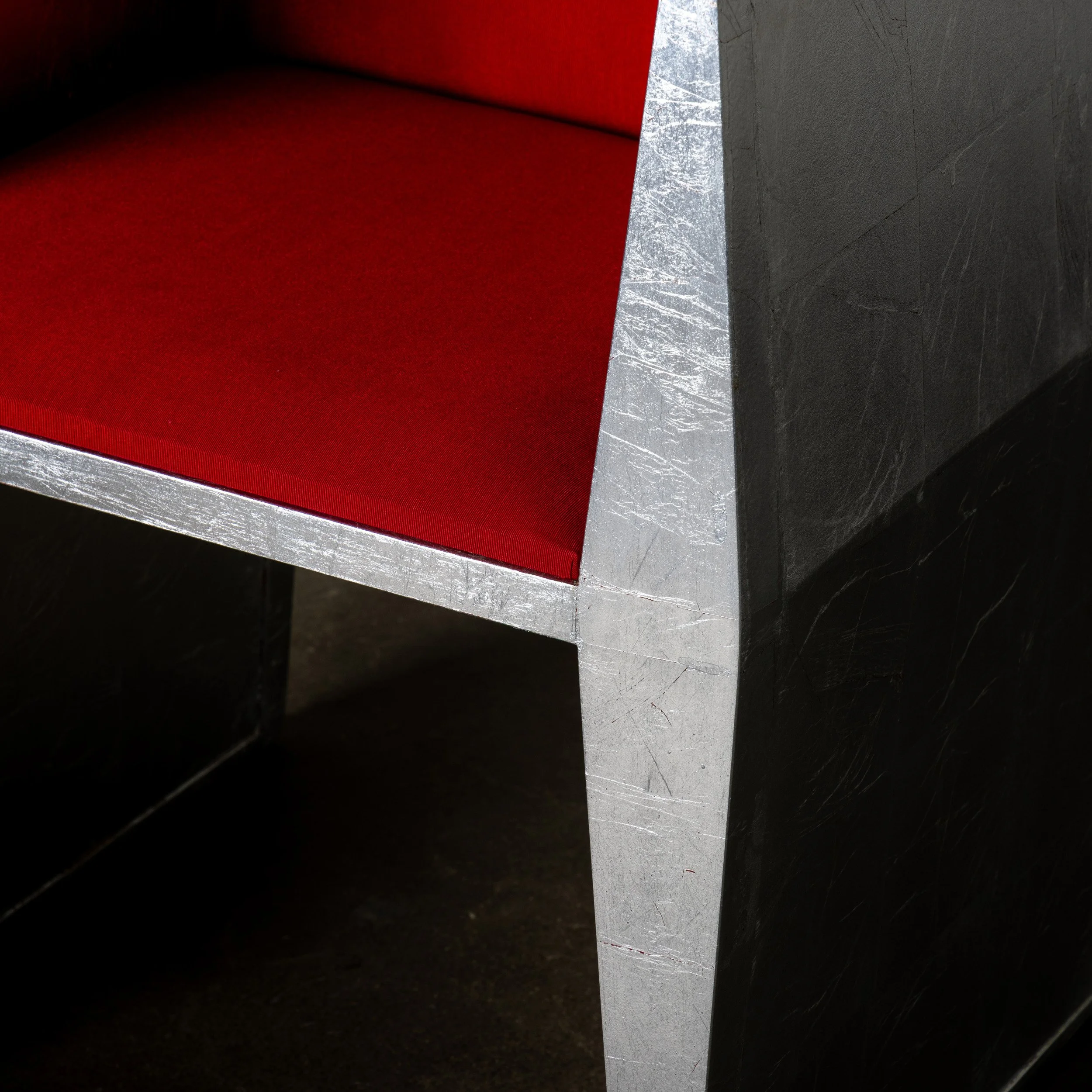 12-sentient-sapience-v-4320-seat-detail-square.jpg