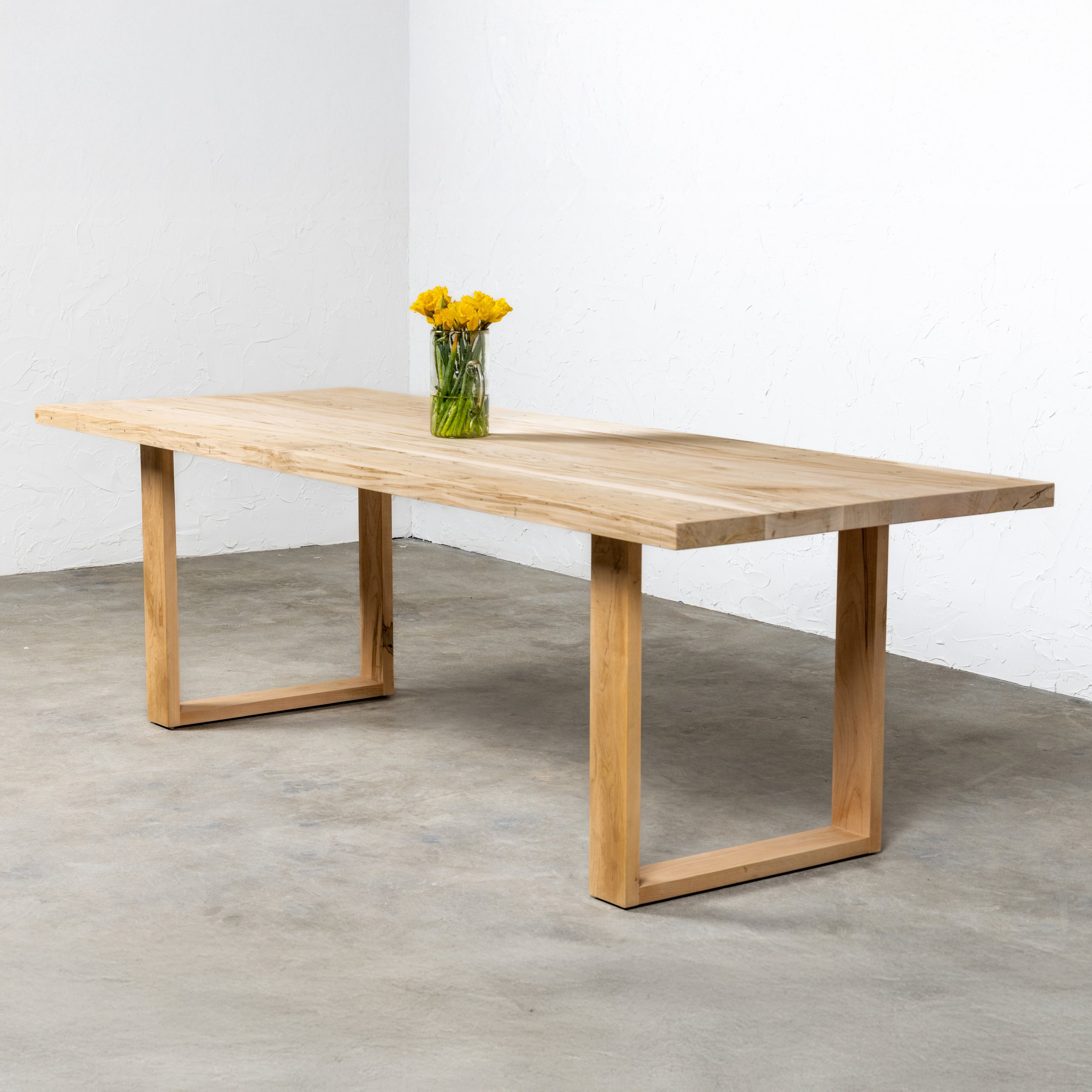 flat finish dinning table 2OS-4922.jpg