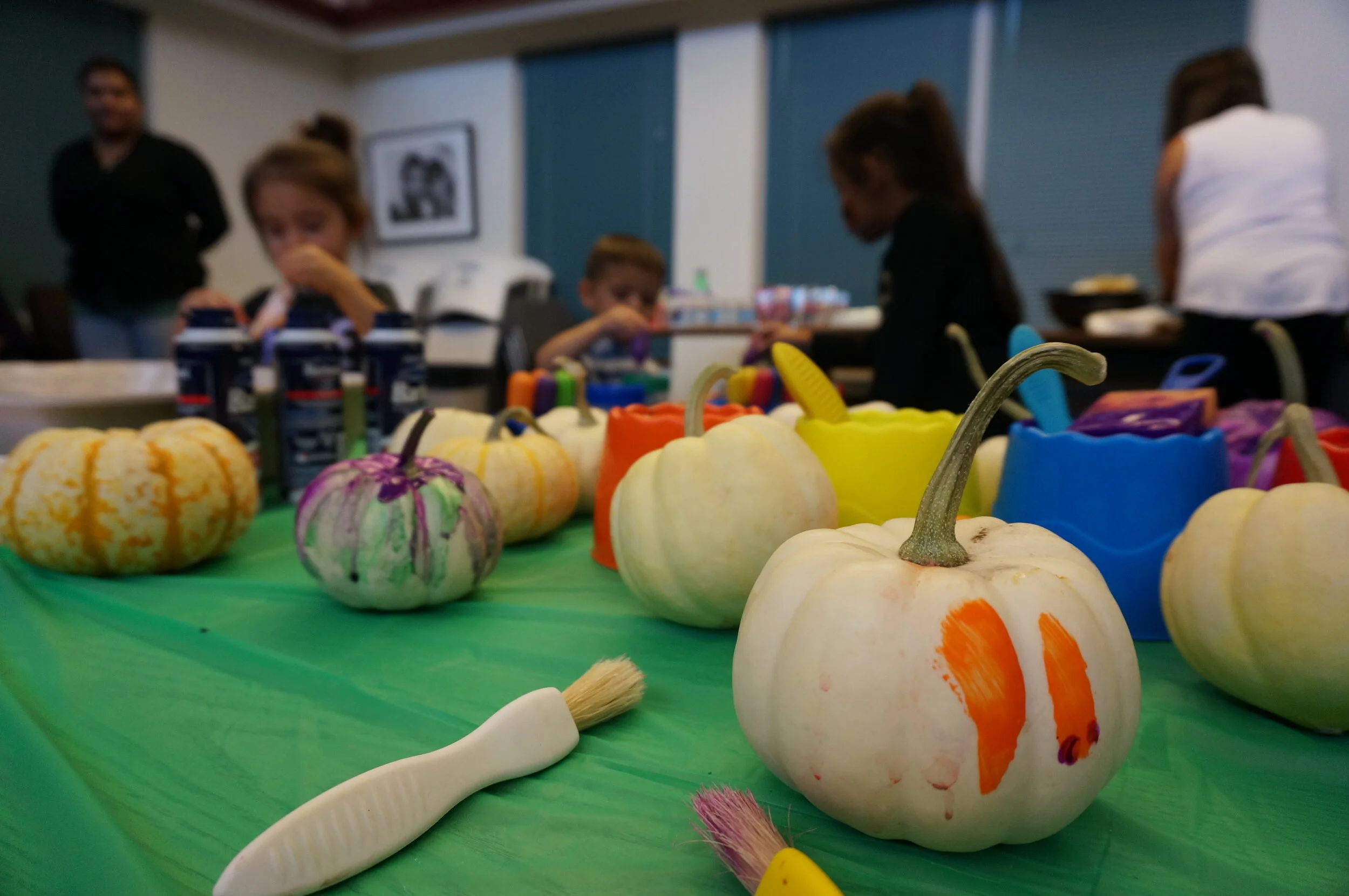  Children explore sensory stations during RALI and Las Cumbres Partnership Announcement 
