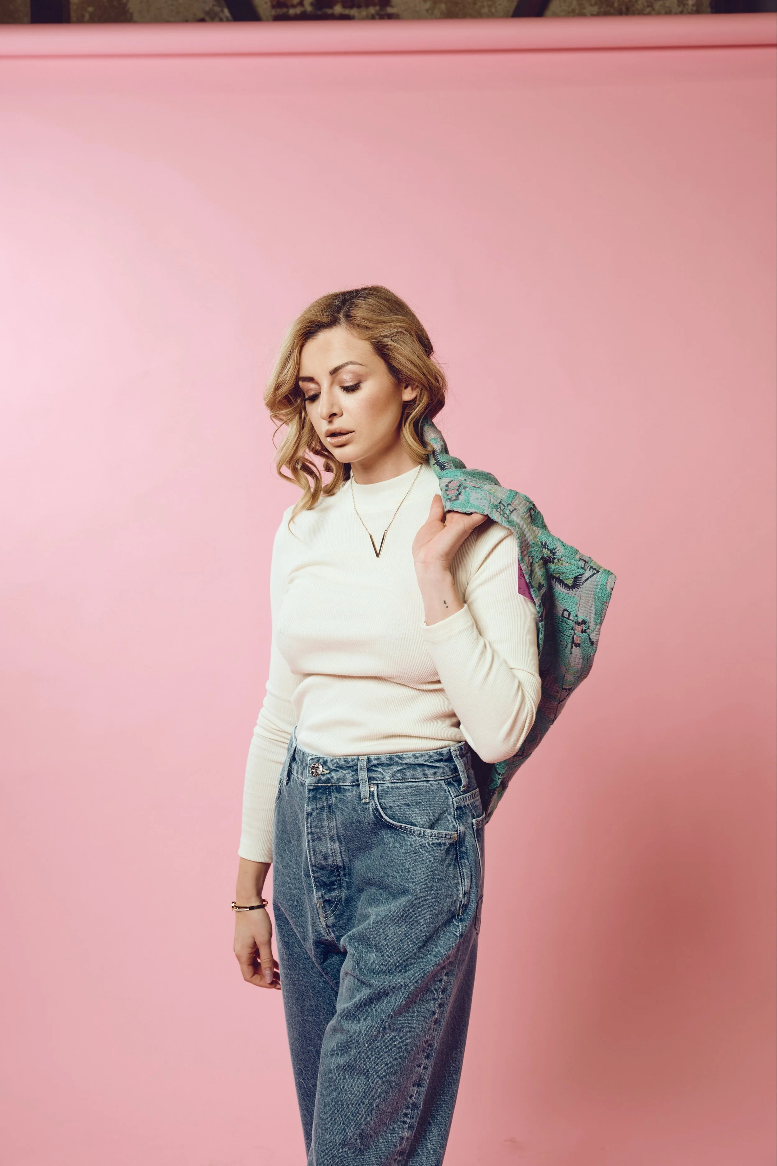 Vanelynn G. - Scene One Mgmt-44.jpg