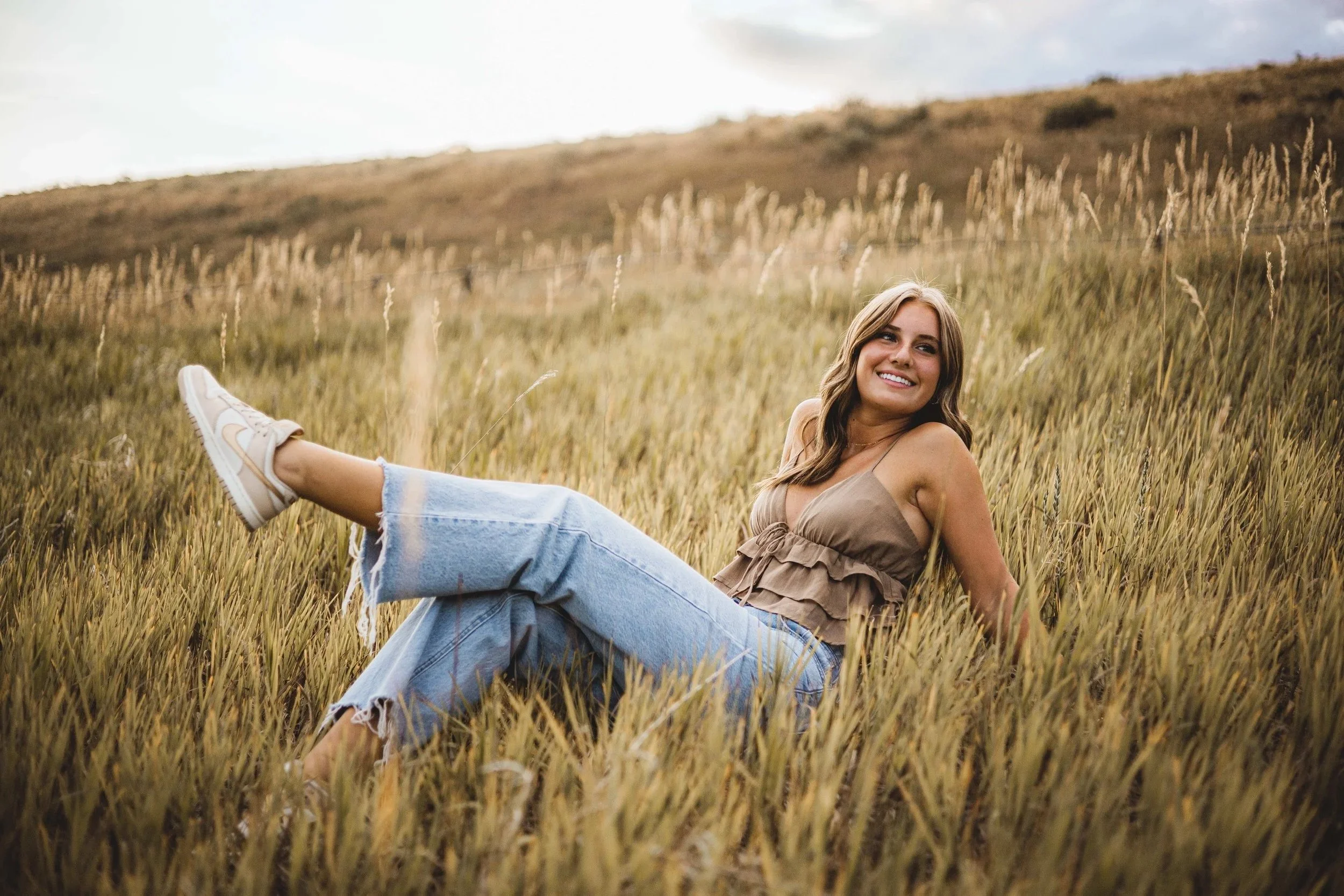 Girl posing for senior portraits in Fort Collins, Colorado