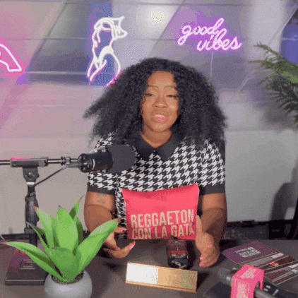 iheart Podcast GIF by reggaetonconlagata.gif