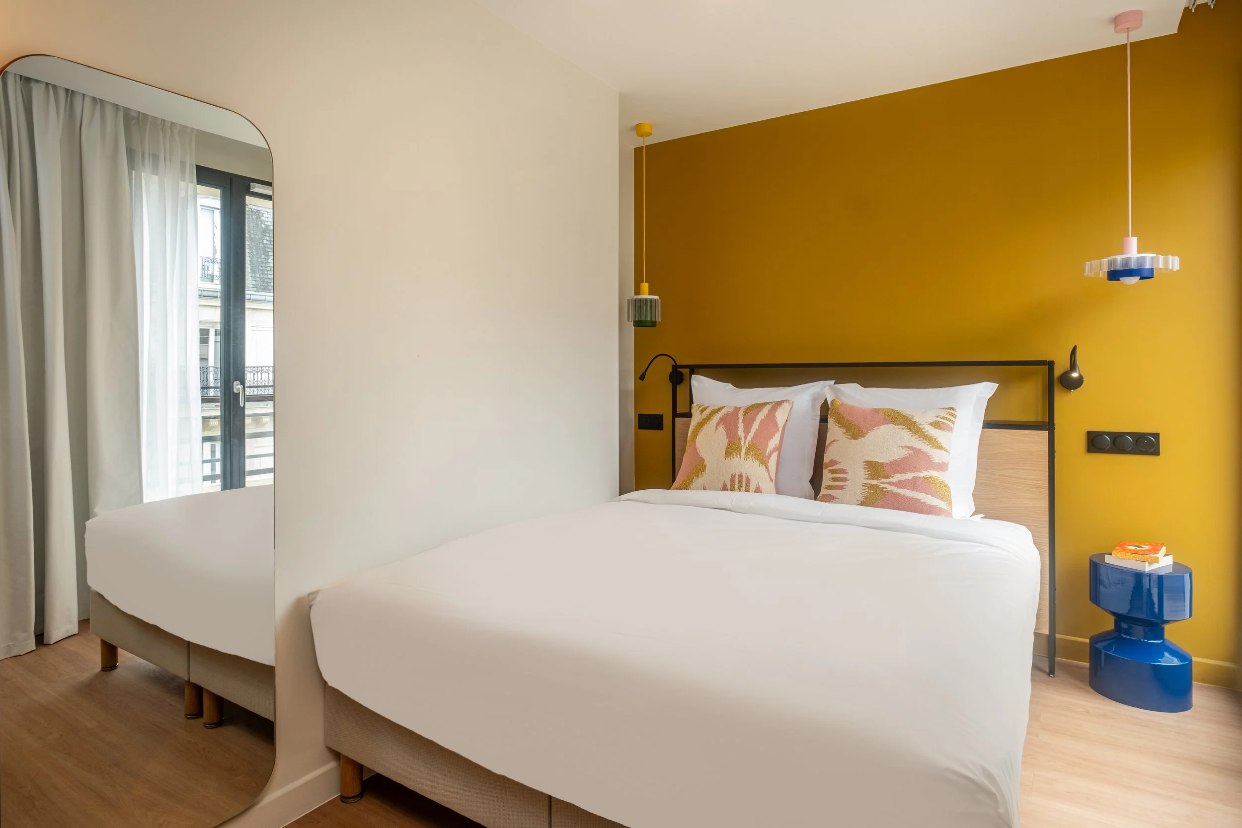 Montmartre Paris Suite-7.jpg