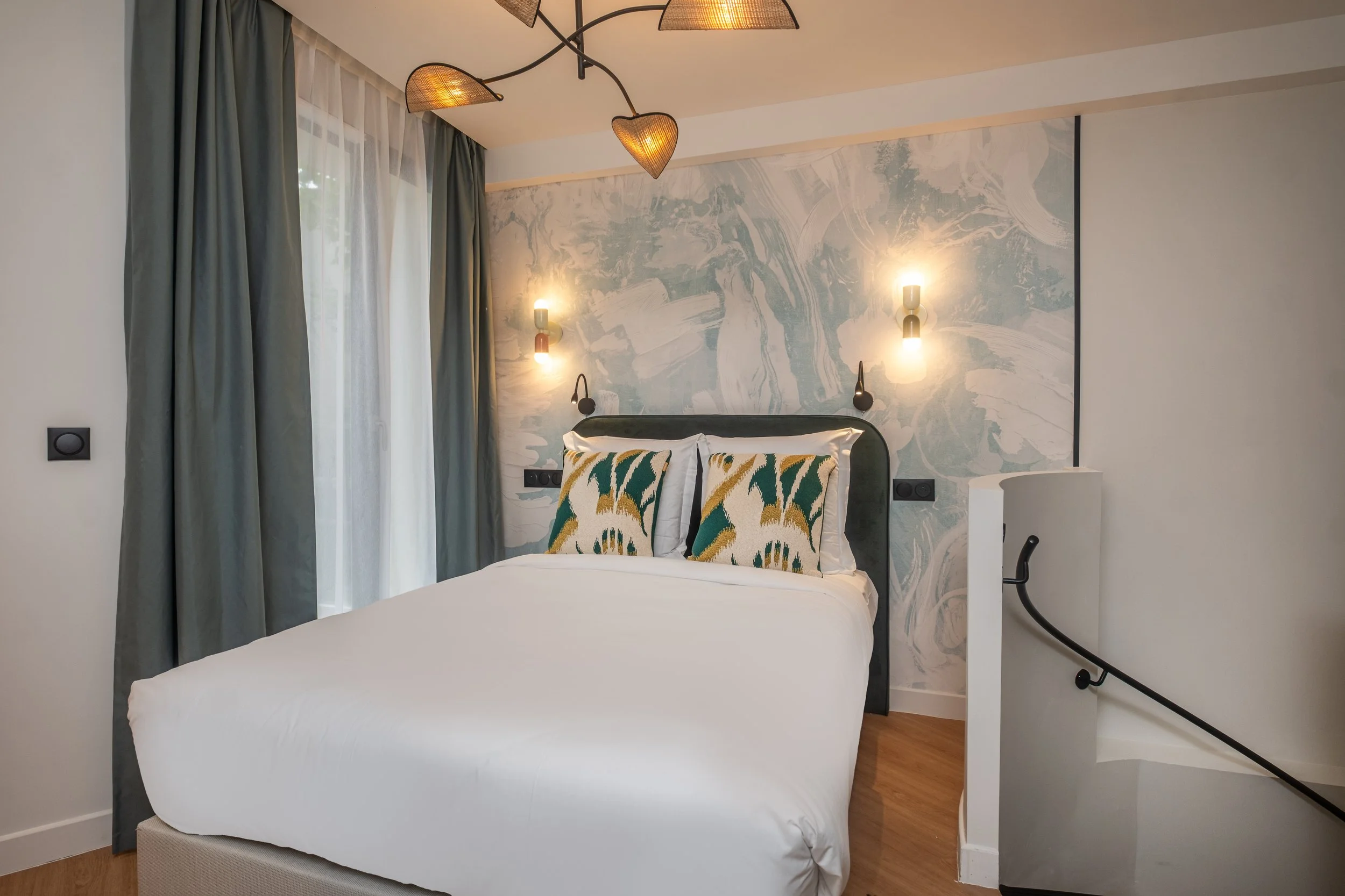 Montmartre Paris Suite-14.jpg