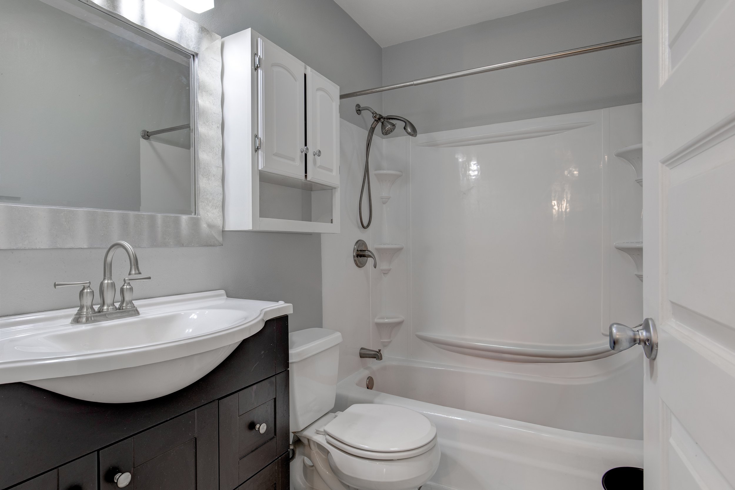 2424 Crislisa Drive-14.jpg