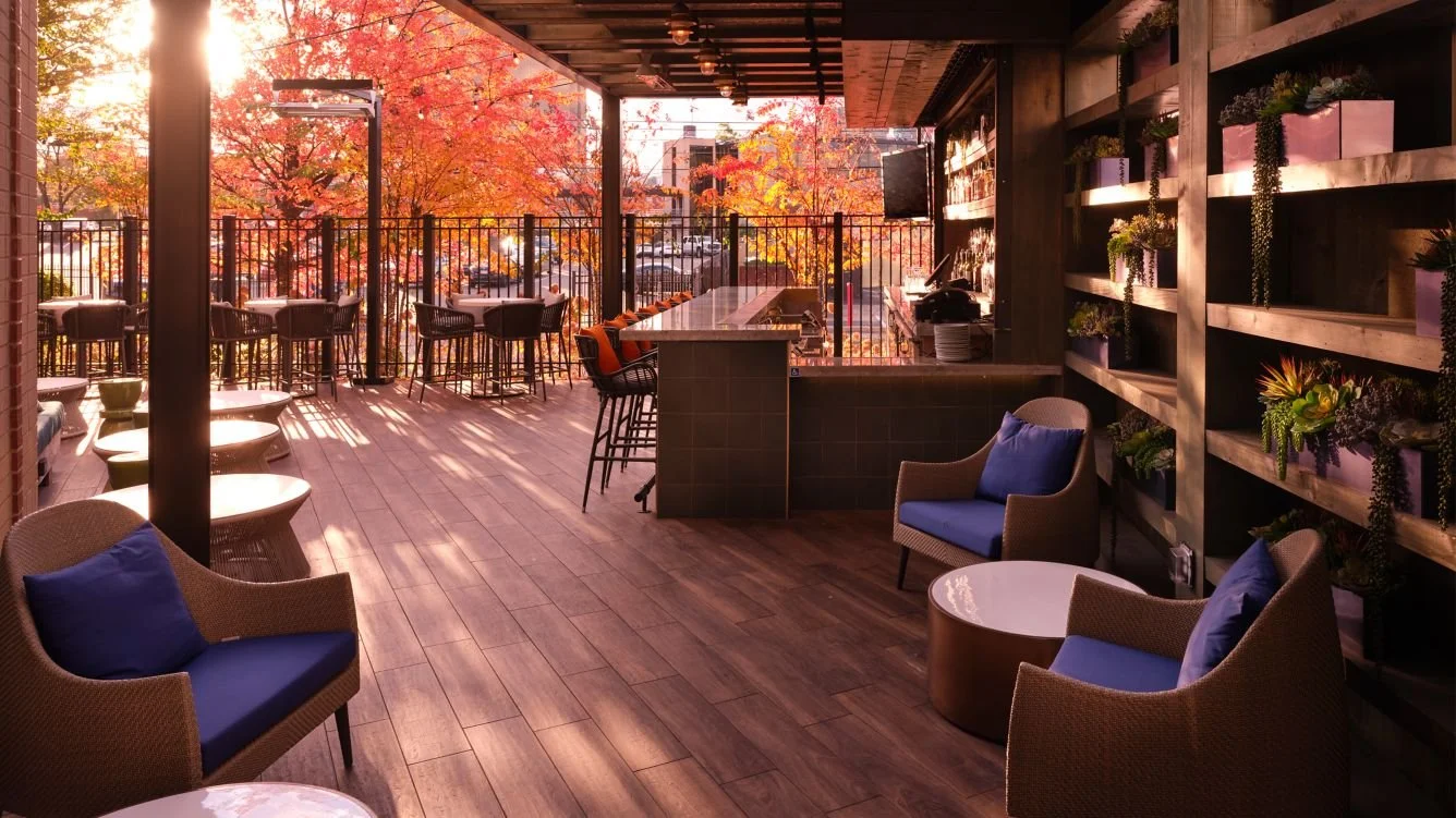 mc-bnaav-central-bar---kitchen--19373_Wide-Hor.jfif