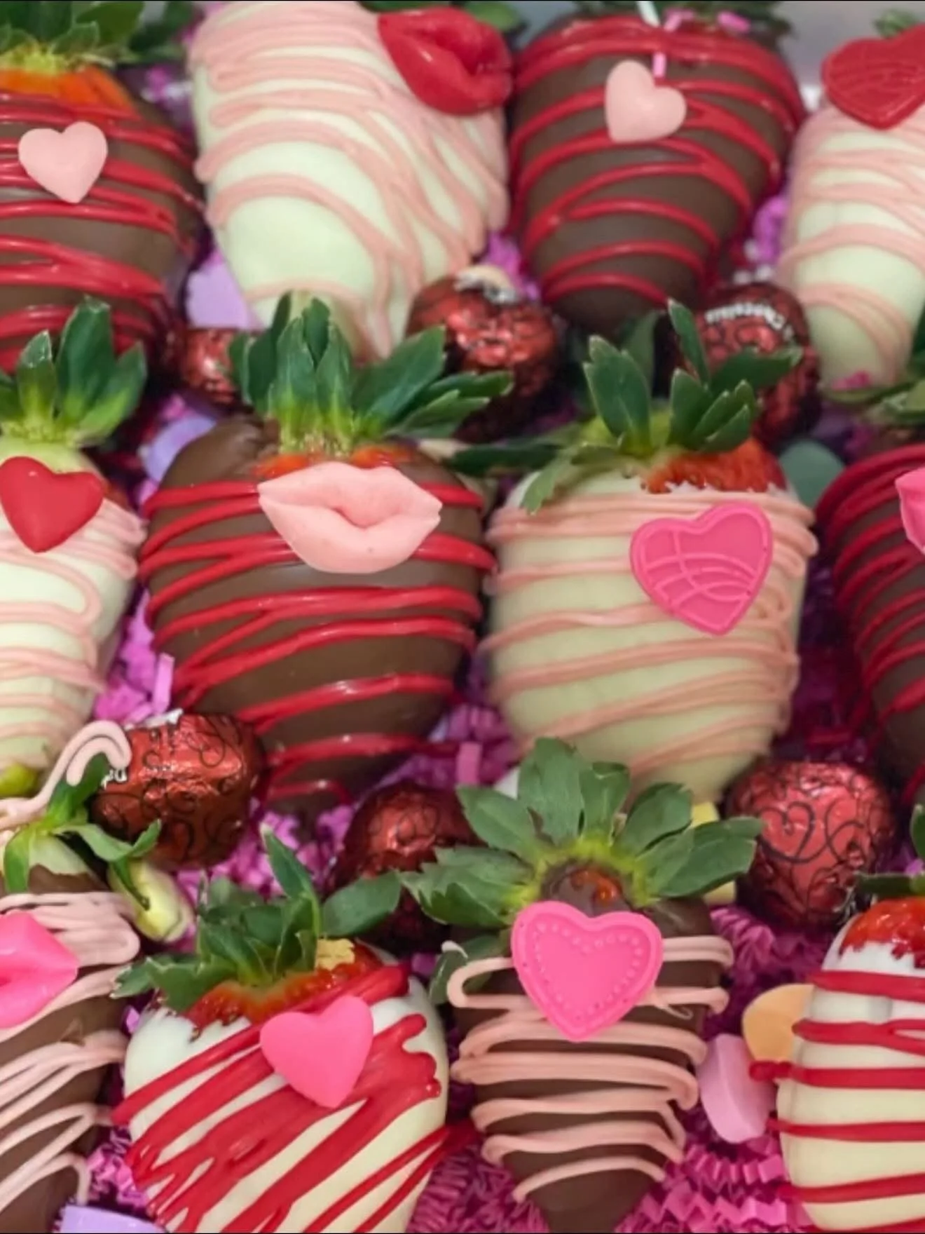 Premium Chocolate-Covered Strawberry Gift Box