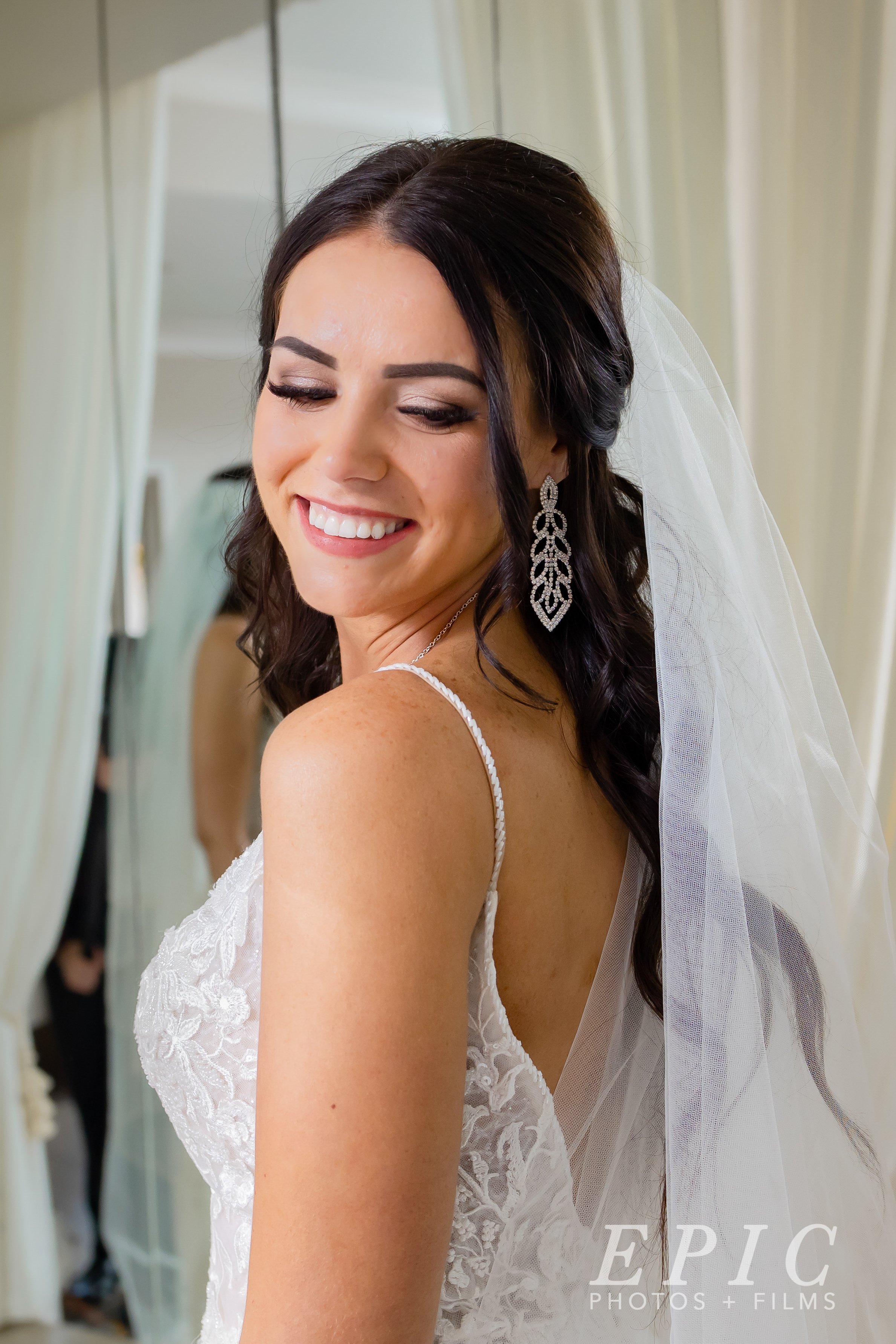 Jessica & Josh-1039-epic.jpg