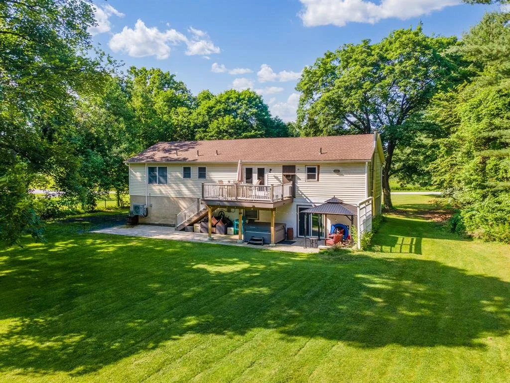 📍 331 E Searsville Rd, Montgomery, NY