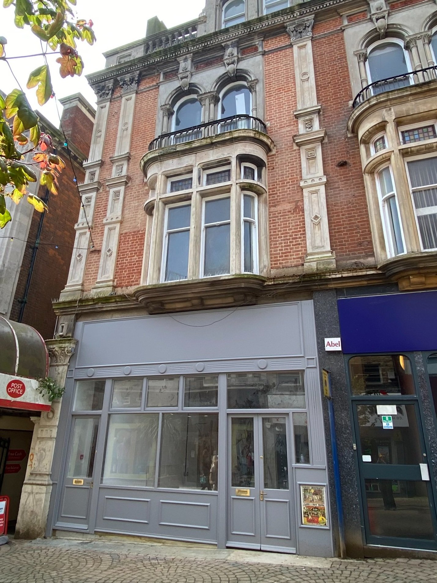 48 High Street