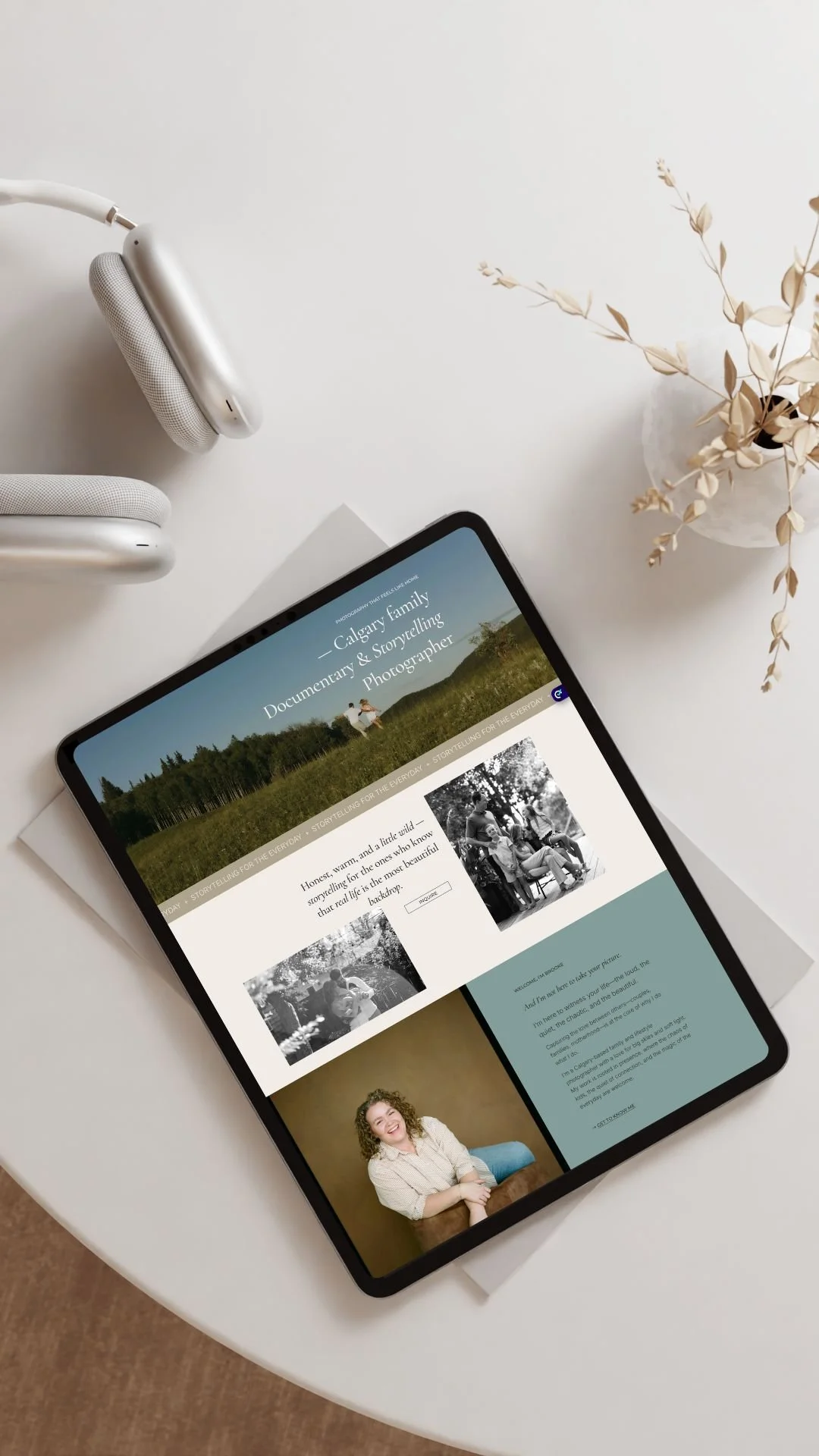 Minimal Aesthetic Ipad On The Table Mockup Instagram Story.jpg
