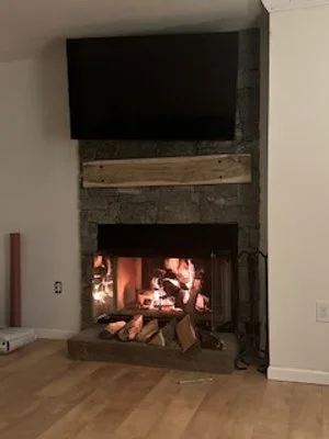 Fireplace with fire going.JPG