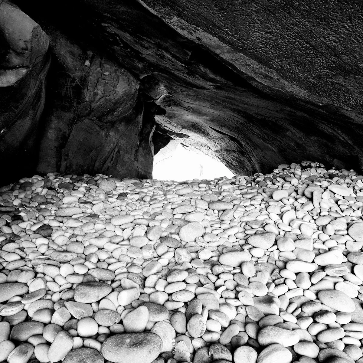 Hopeman_Cave_3.jpg