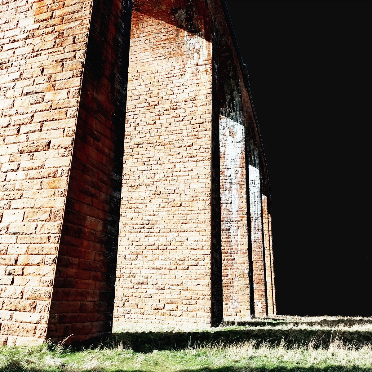 Railway Bridge_black5.jpg