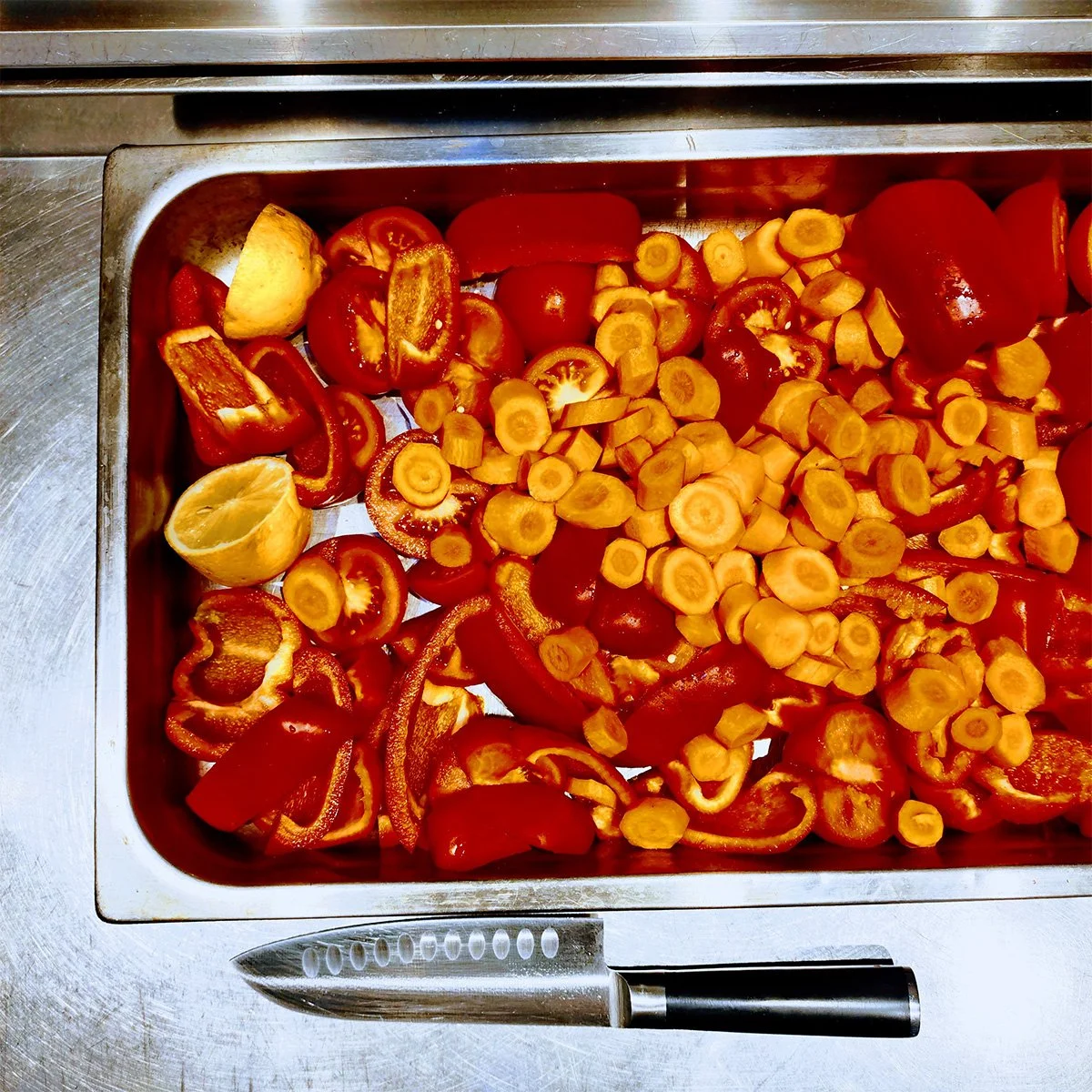 soup_roast_pepper_tomato_carrot_1.jpg