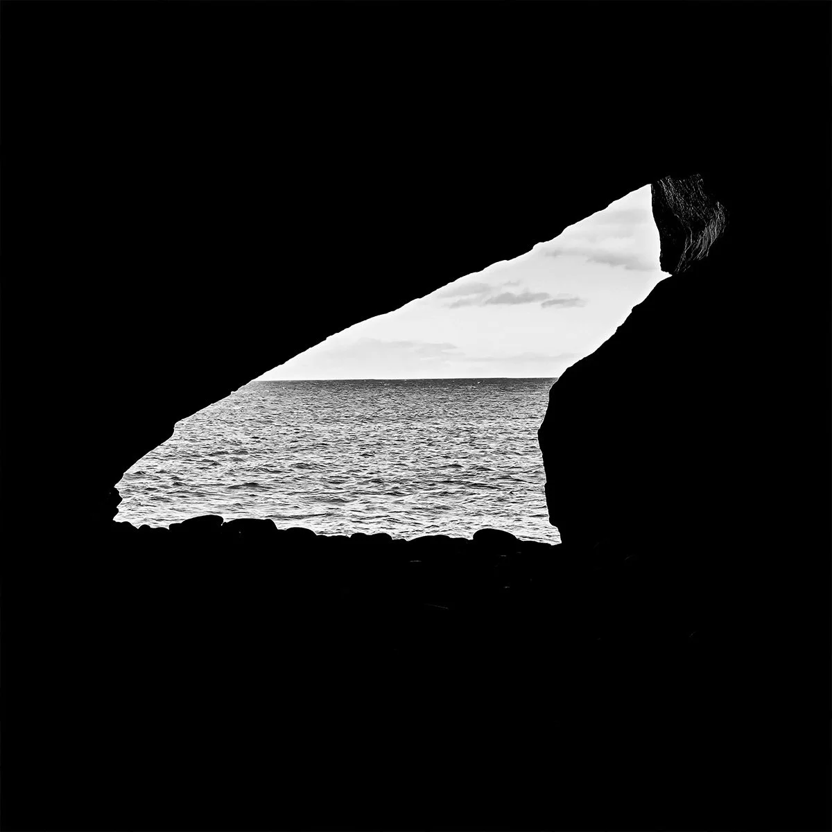 Hopeman_Cave_2.jpg