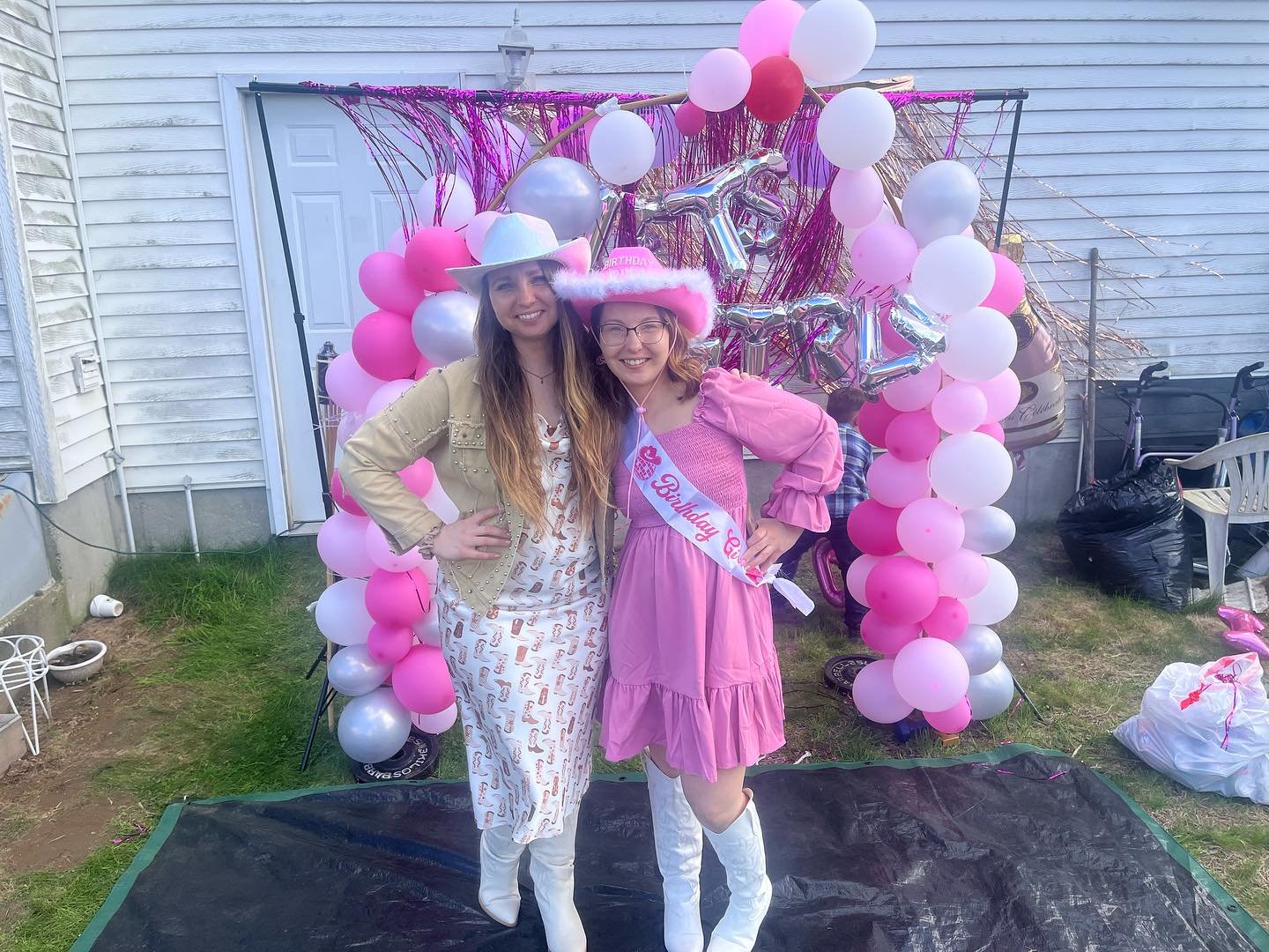 LET&rsquo;S 💖 GO 💝 GIRLS 🎀🎂🙌🏻🍷🌸

We made it happen for @lindsayfrazee Dirty 30th Ultimate Birthday Bash 👏🏻👏🏻👏🏻

So thankful to every sacred soul 🙏🏻
You guys are the real dream team😇

#letsgogirls 
#30thbirthdaybash🎉🎉