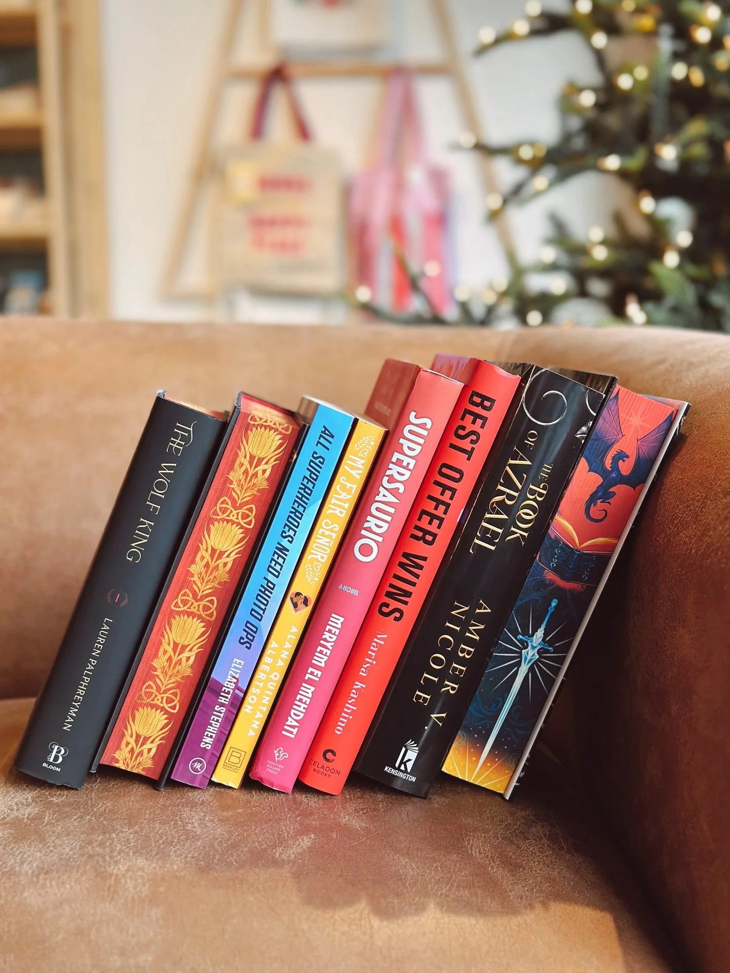 New Release Tuesday ✨

We have a great mix of new books out today! Any of these books catch your eye? 👀

#shopsmall #indiebookshop #puyallup #newreleasetuesday