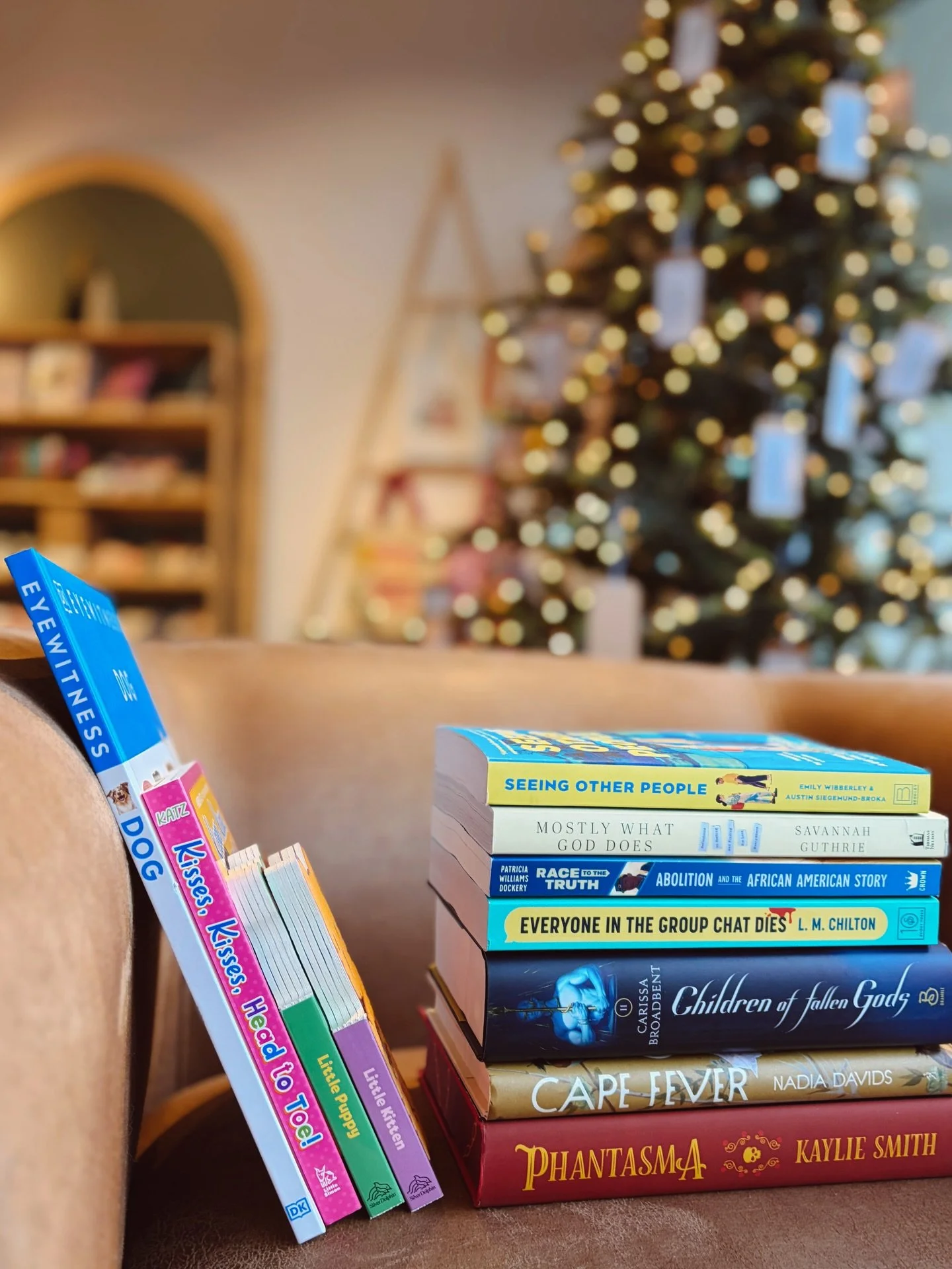 discover our newest additions - a lovely collection of new releases! 

#newreleasetuesday #indiebookshop #puyallup