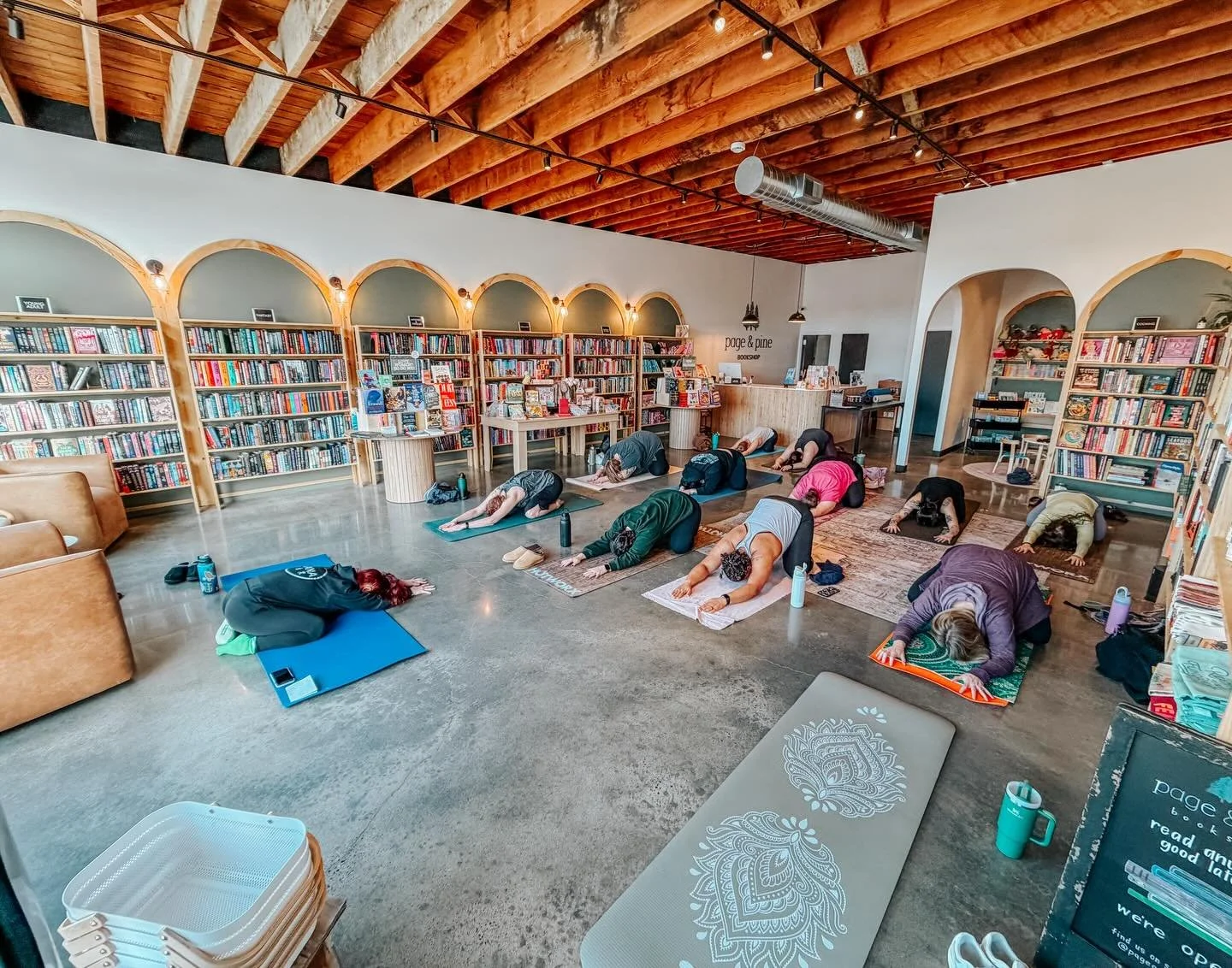 sunshine + sundays + yoga + books = perfection. 😍

thanks to everyone who came this morning &amp; a bigger thank you to our friends at @pranapuyallup for the lovely instruction. wishing you a relaxing sunday as you gear up for this week! 

#bookstor