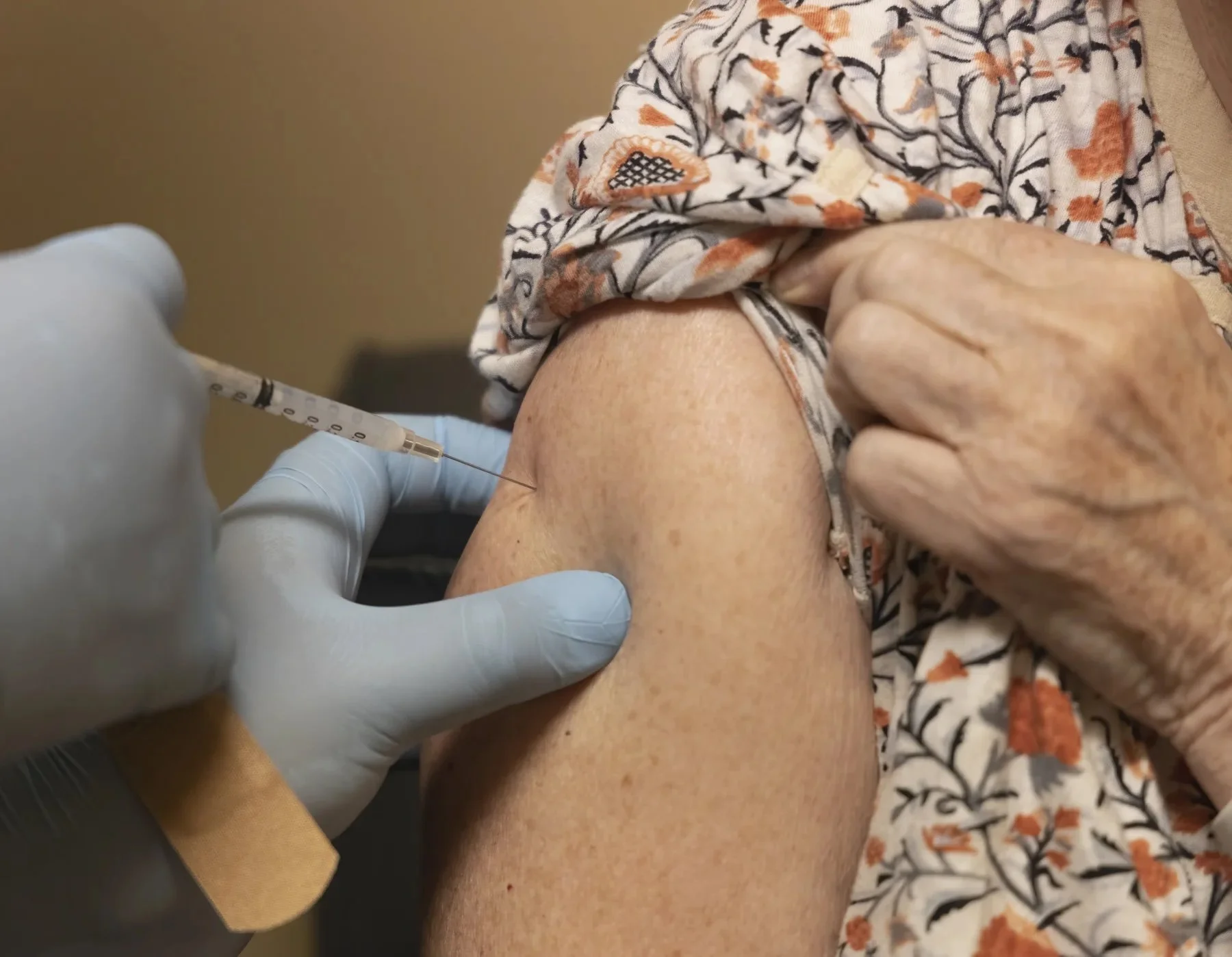 NPR: Medical groups offer vaccine guidance to fill federal vacuum