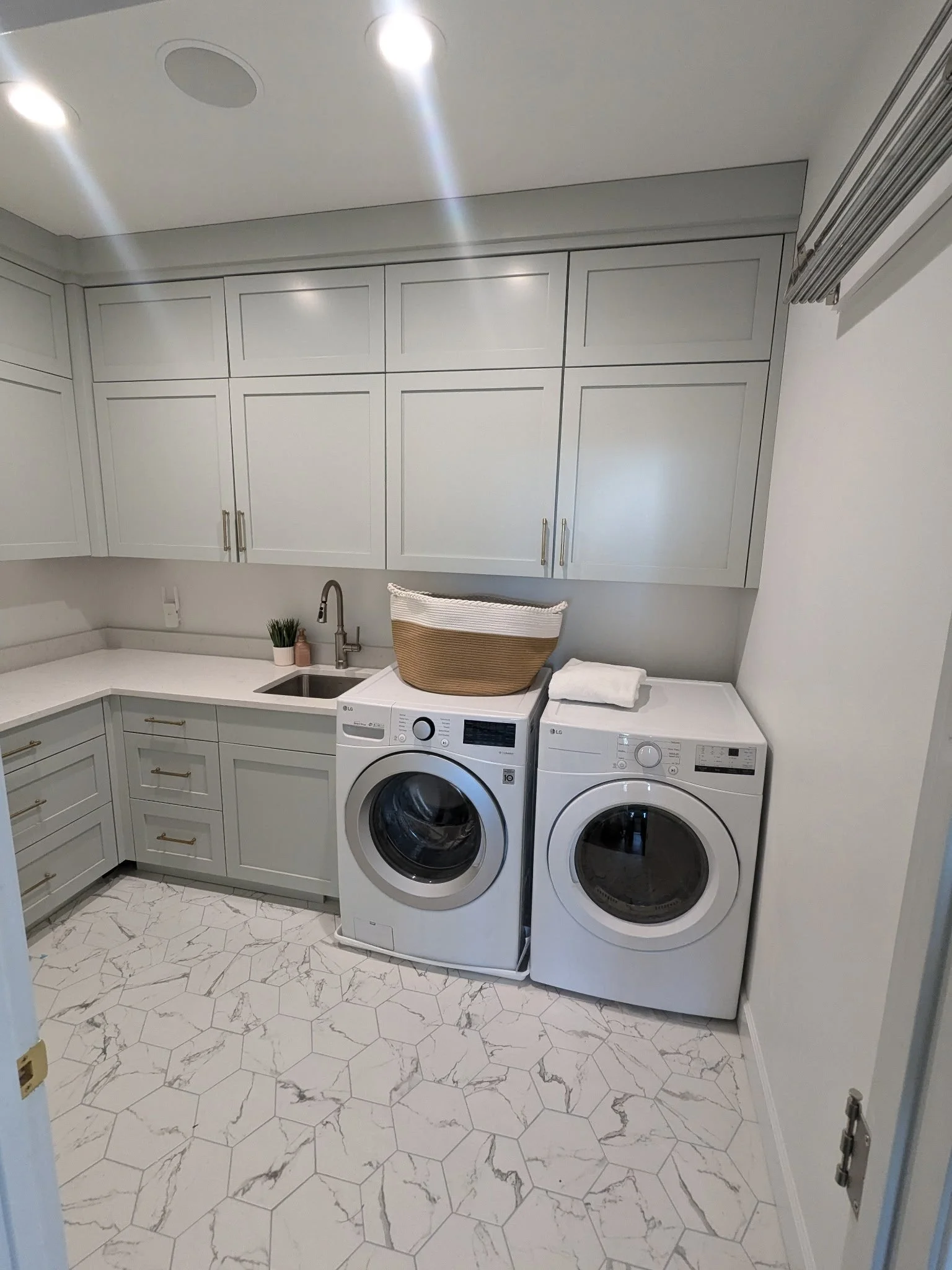 1132936191542970665 2.JPG