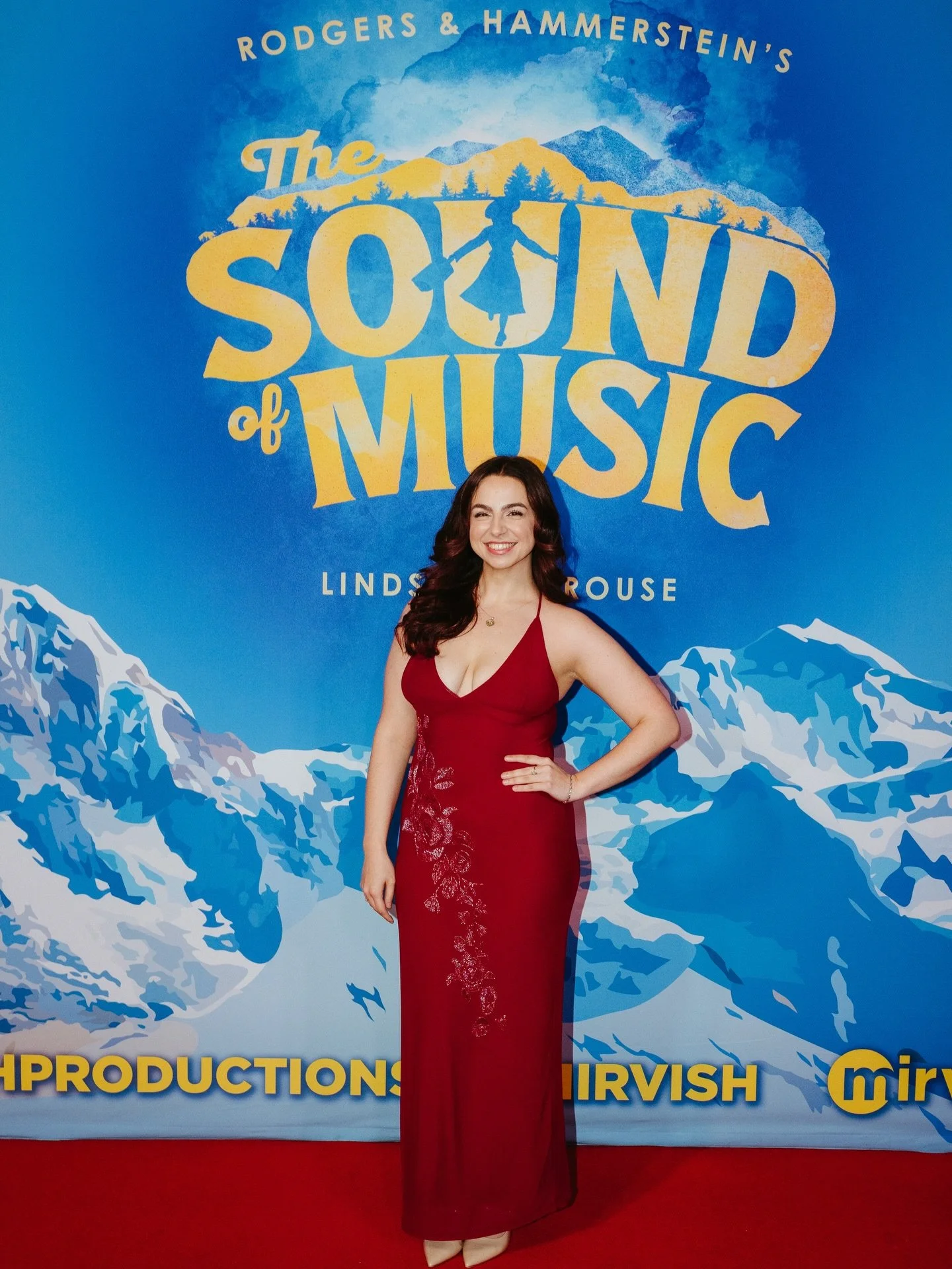 the hills are alive🎶 thank you @mirvishproductions for putting on the most special performance of a lifetime 

📸 - @wademuir 

#mirvish #soundofmusic #toronto