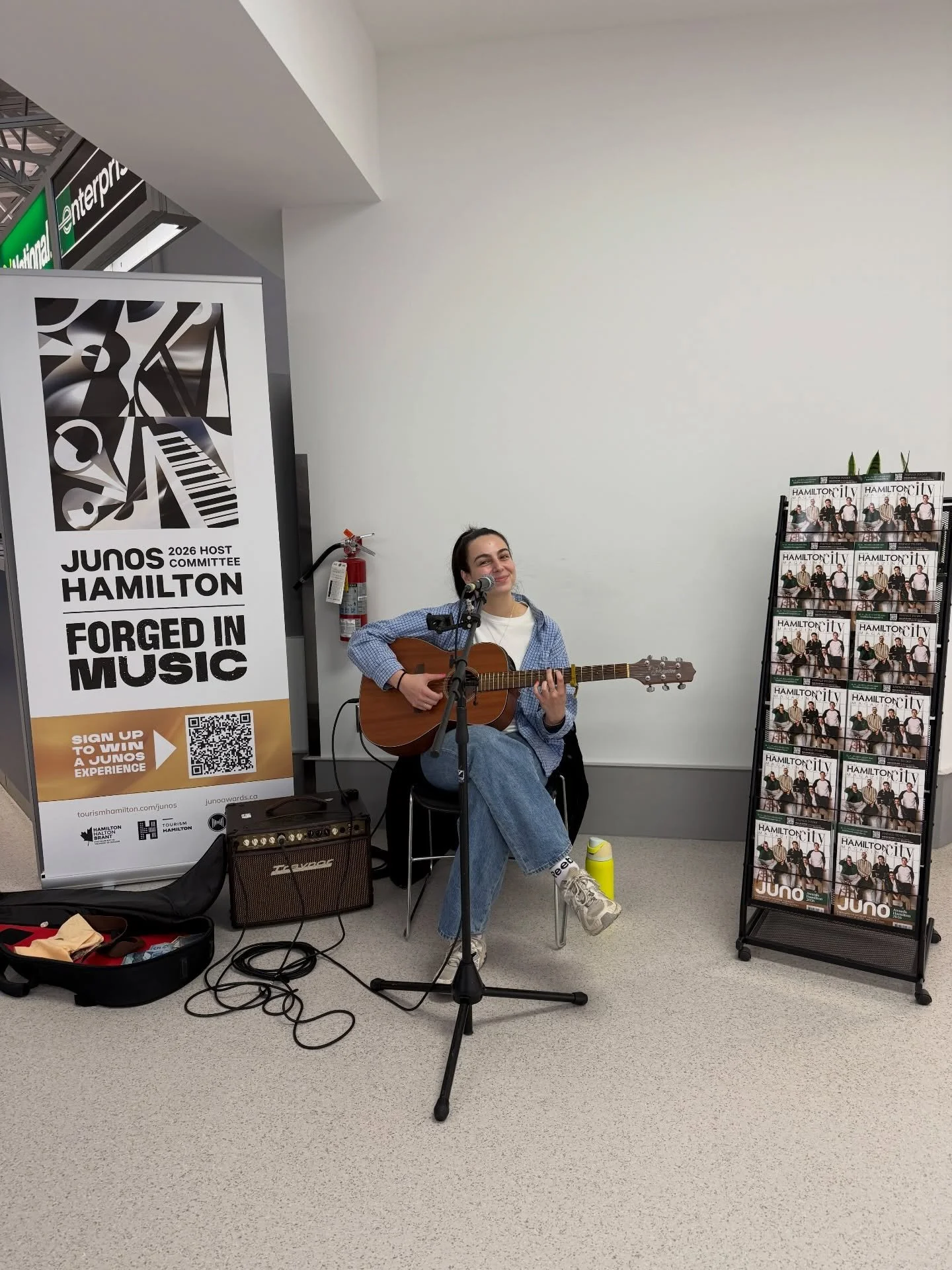 Last week I had the pleasure of welcoming people to @thejunoawards in Hamilton @flyyhm and serenading them with Canadian tunes to kick off the celebrations. 

Thanks to @tourismhamilton for having me and supporting local music in the city🎶 Can&rsquo