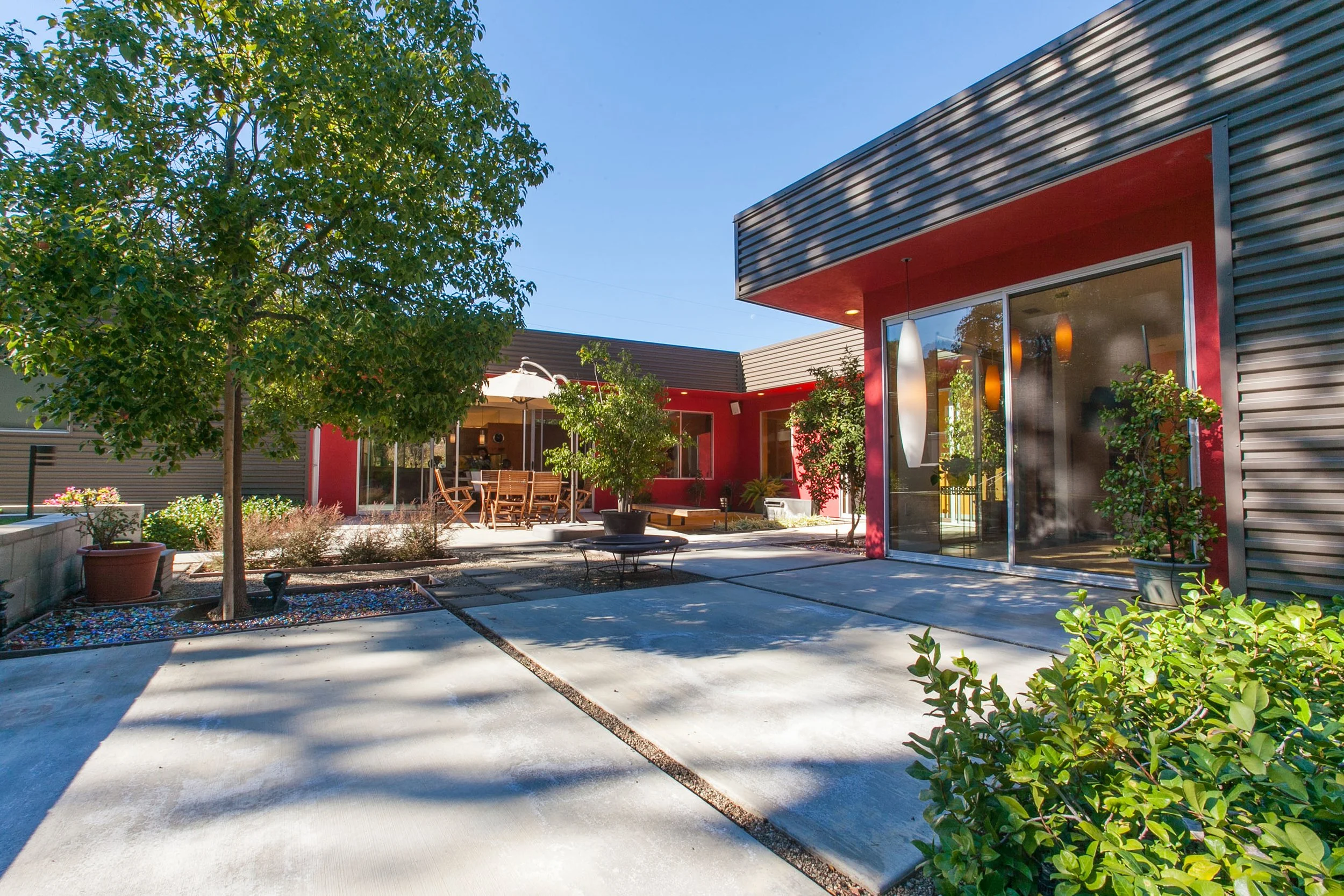  Bellevra Group and office42 Architecture   
Team Contact: deborah@bellevra.com
 
Team Summary: BELLEVRA Group, in partnership with office42 architecture, is the women-led development team behind THE CARLYLE, a project demonstrating how impactful des