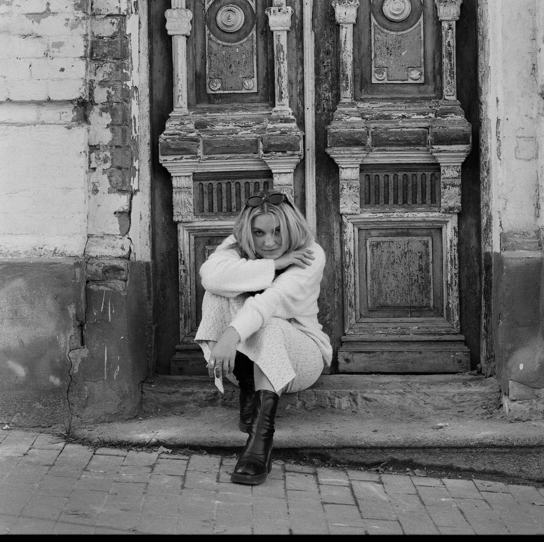 Perfume is Kelsie Kimberlin at Her Most Effortlessly Infectious