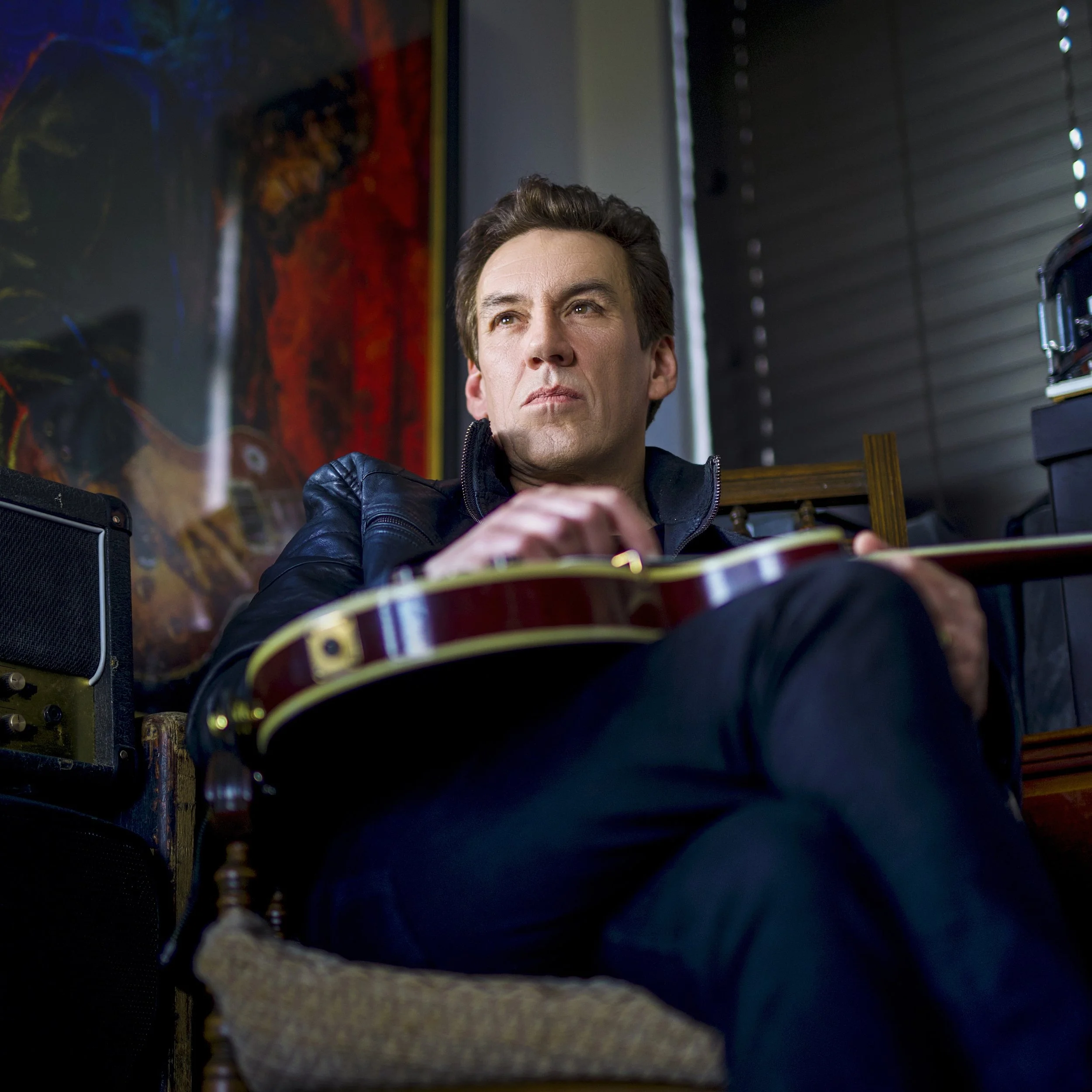 From Bar Room Blues to Bold Instrumentals, Joe Hodgson Teases New Album