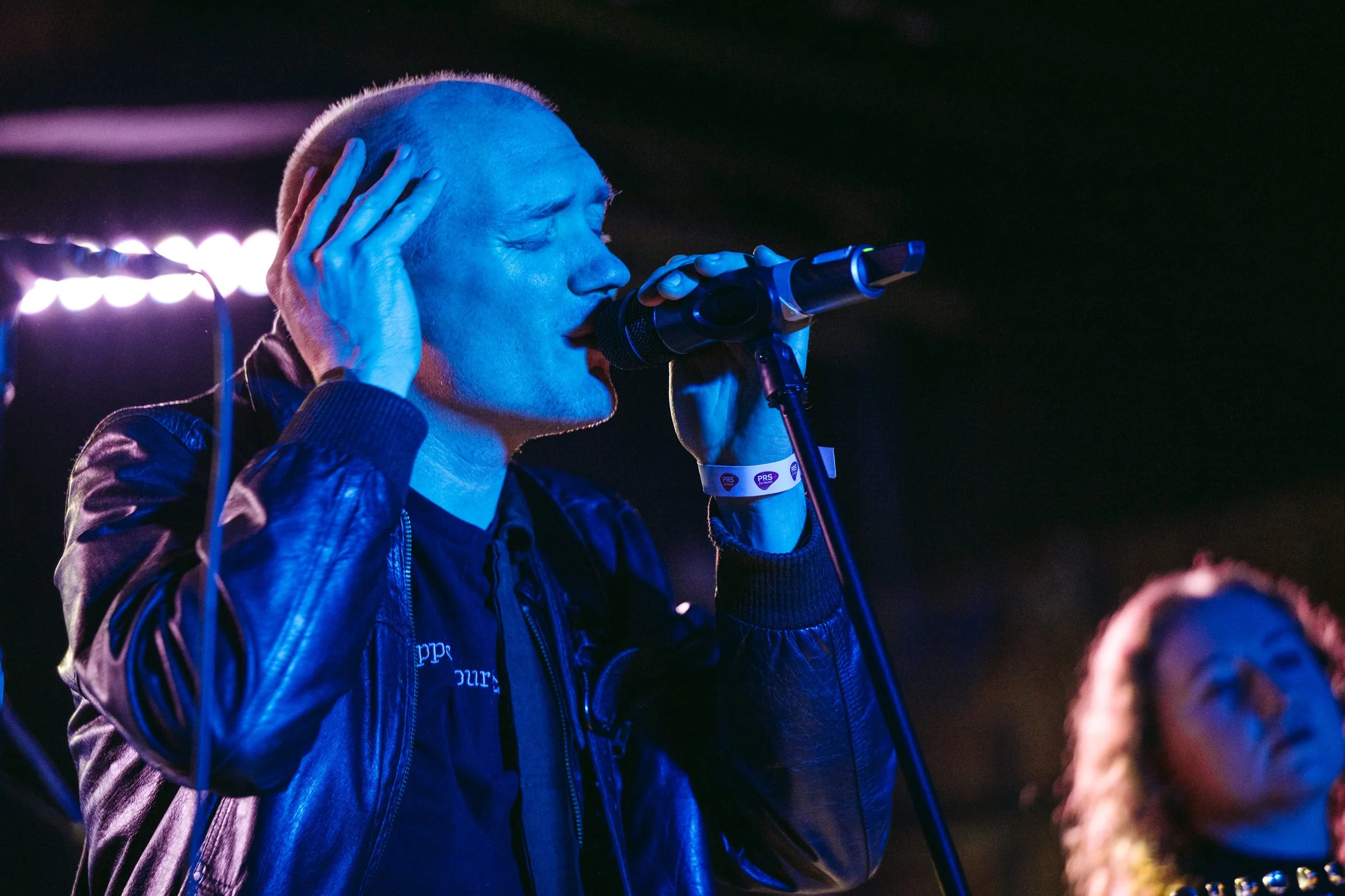 Every Other Weekend Turns Grief into Gentle Clarity on Memories