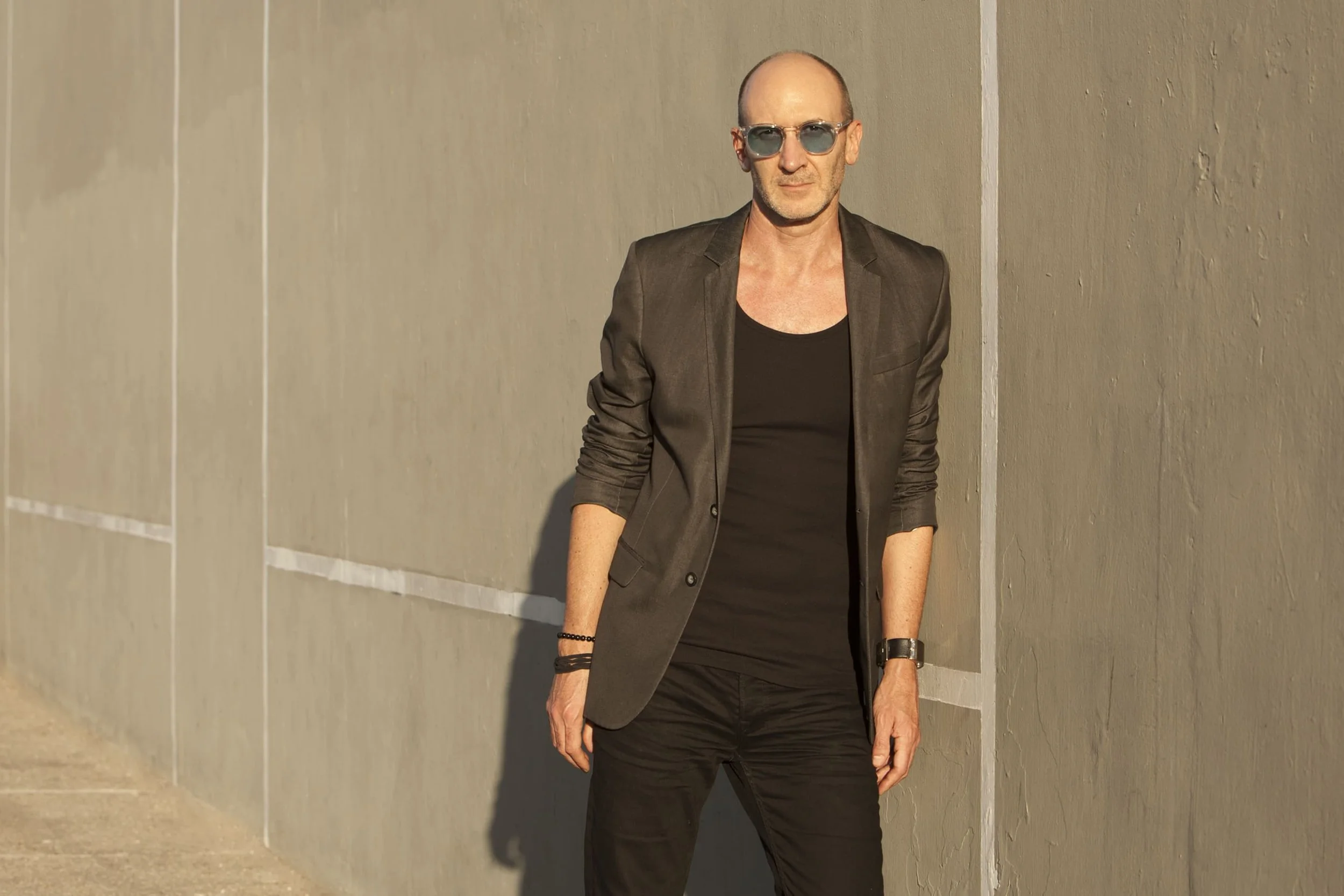 Eddie Cohn Delivers Bare-Bones Honesty on Thought-Provoking New Single Weight of the World