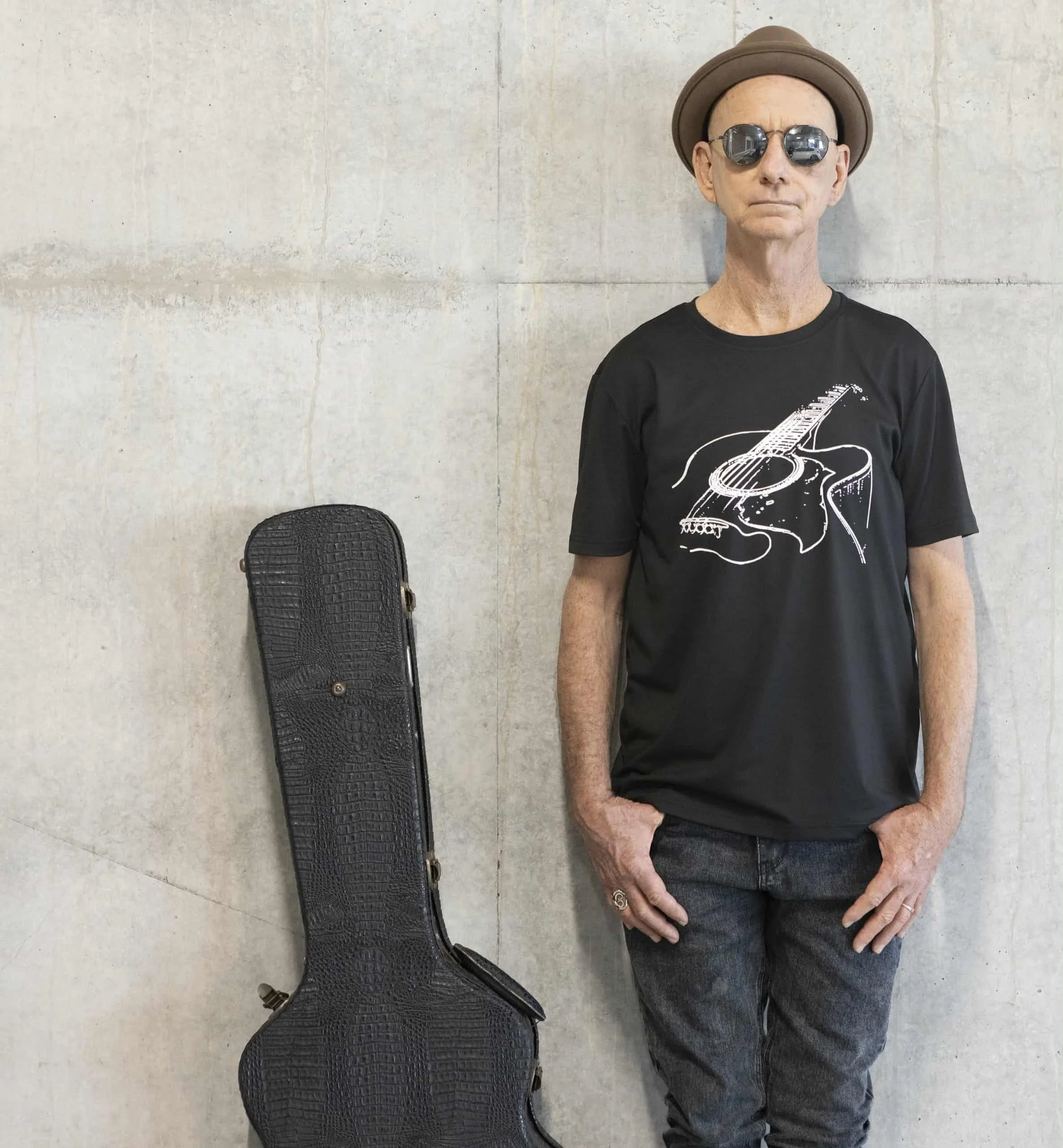 John Leslie Explores Consciousness and Sound with Immersive New Single Dream