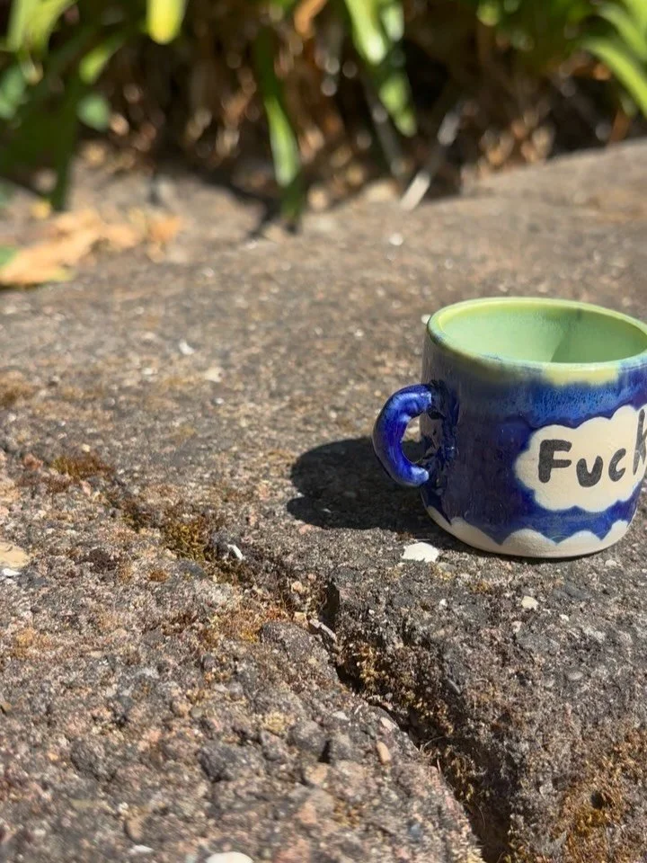 Tiny little mugs are so cute! I&rsquo;ll have so many more coming soon, for now there are 3 tiny mugs on my website! 

#tiny #minimug #mug #pottery #handmade #cute
