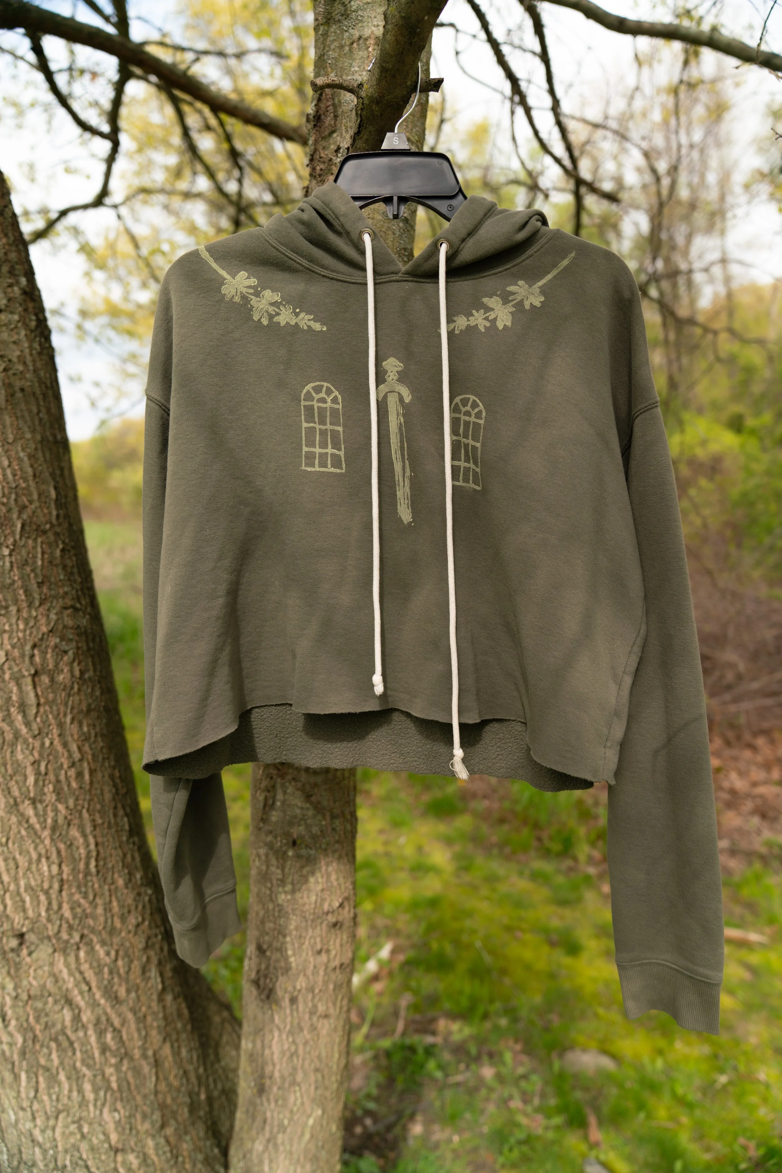 Sword Cropped Sweatshirt (L)