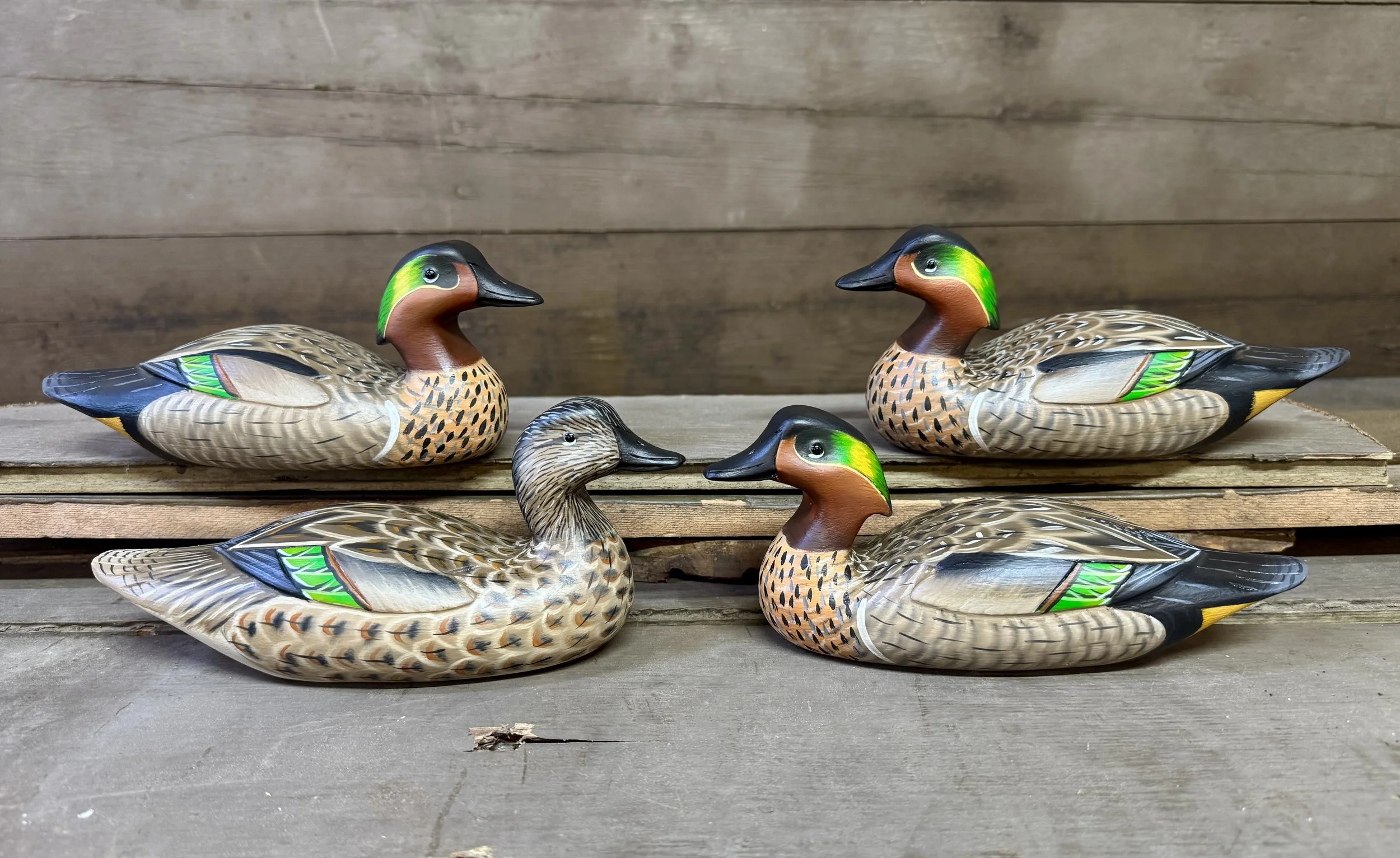 Rig of Miniature Teal Urns