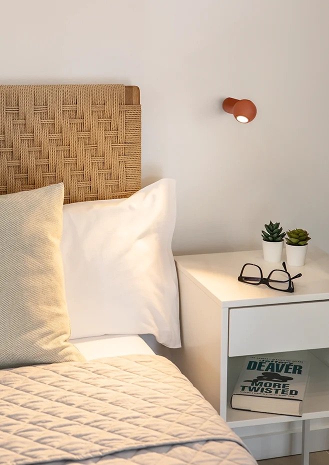 00_compass__a-4070_walllight.jpeg