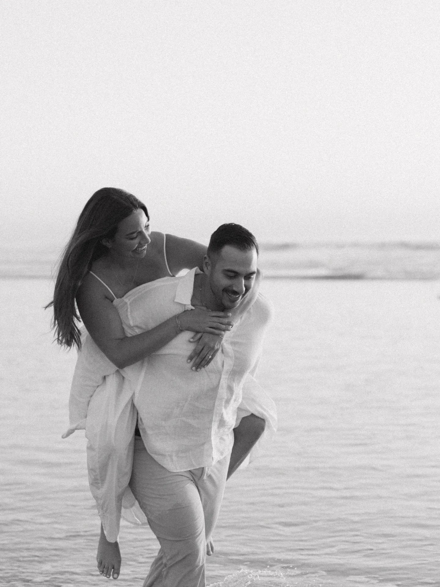 Salty air, sweet beginnings 💍🌊