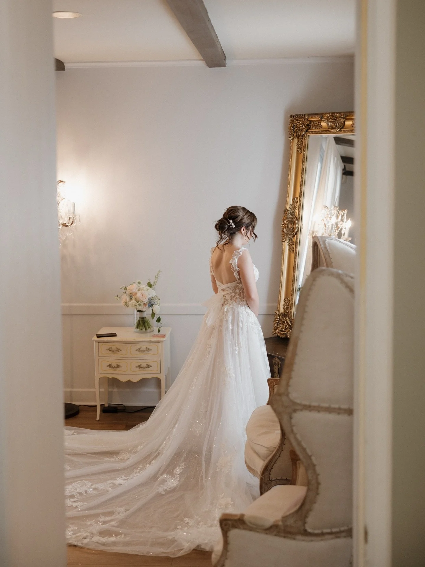 B + D sneak peeks 😍

photo: @epiceventsstudios 
florist: @matchaa.made 
dj + photo booth: @epiceventsco 
venue: @thesecretgardenrsf 
mariachi band: @mariachinuevatradicionsd 
catering: @ecocaters