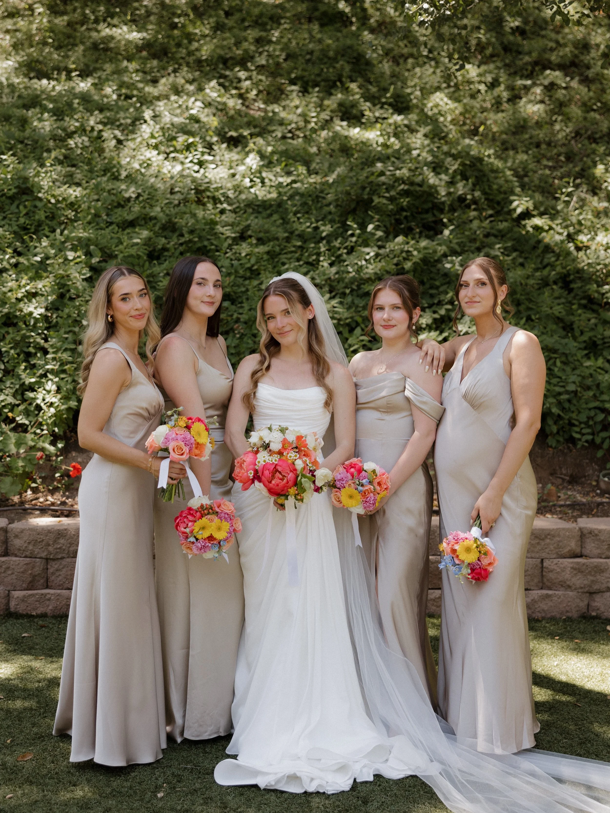 Celebrating T + E and all the beautiful details that made their day so special 🤍

Photo + Video: @epiceventsstudios 
Venue: @loswillows 
Florist: @pinkpoppyflorals 
Hair: @beautybyangmillion 
Makeup: @donnadoesbeauty 
Photo Booth: @thecapturecornerr