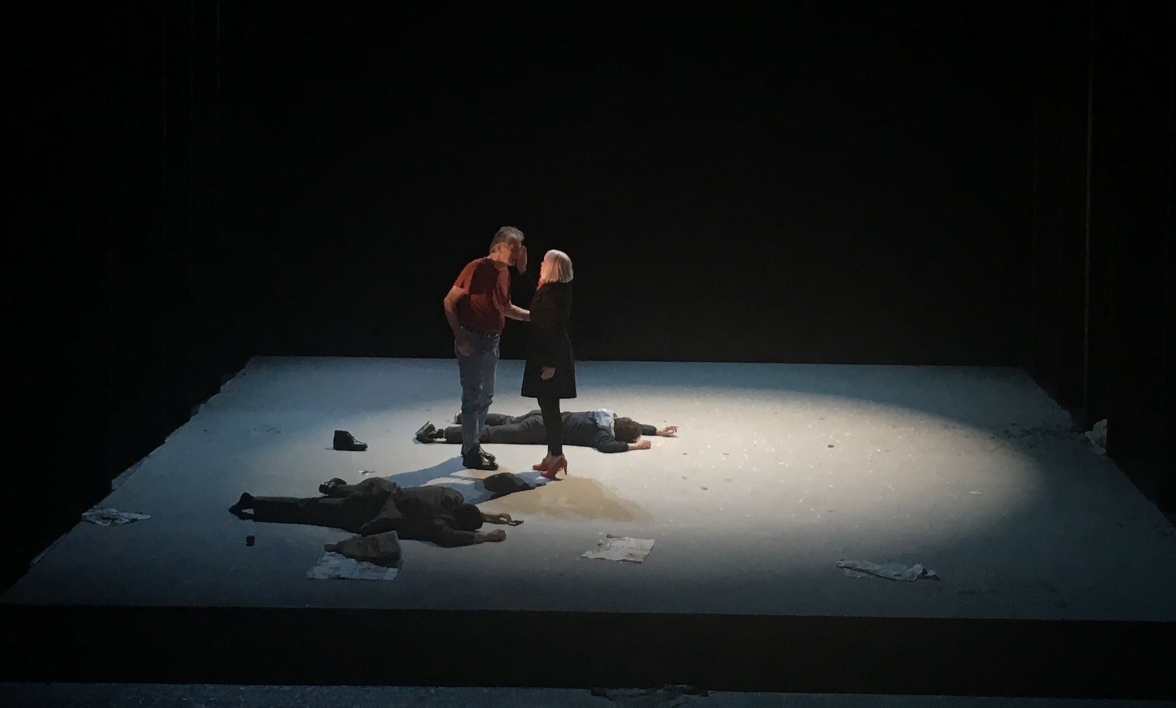  Photographer: Fly Davis 