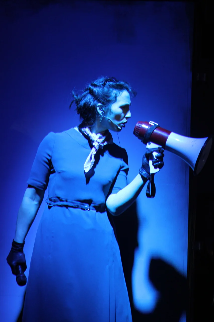  Photographs: Chloe Lamford, Scott Graham 