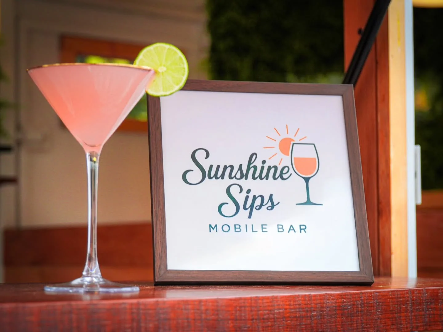 Sneak Peek at our latest shoot with the awesome team at @sunshinesipsmobilebar! 

#njphotographer  #mobilebar