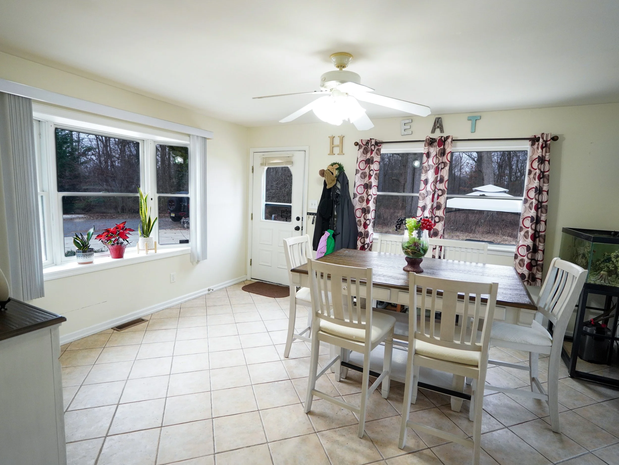 72 Oberlin_INT010.jpg