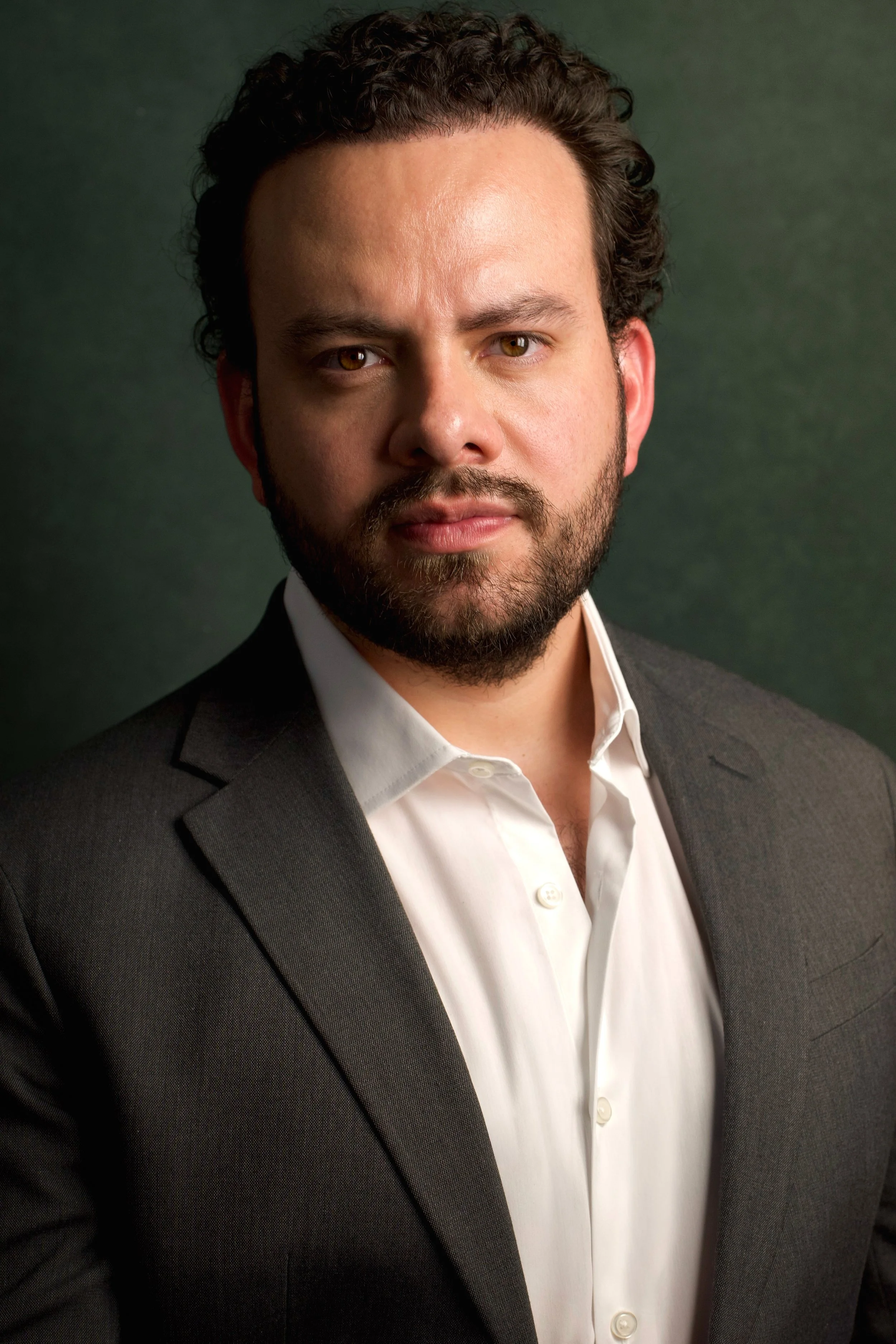 Fernando Monroy_Headshot 1.jpg